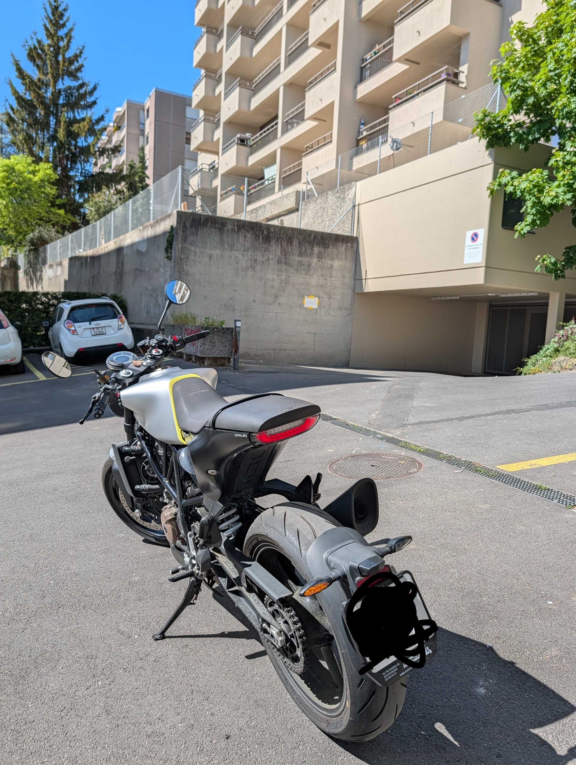 HUSQVARNA Vitpilen 701-image-2