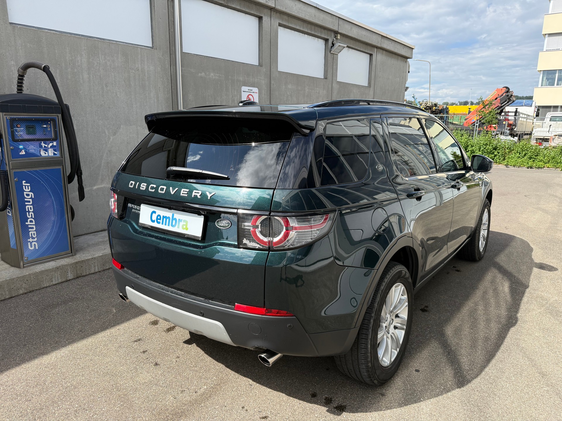 LAND ROVER Discovery Sport 2.0 Si4 HSE Luxury AT9 *Ab MFK *Panoramaglasdach *Elektrische AHK 2000 KG *Spurwechsel Assistent *Keyless-image-3