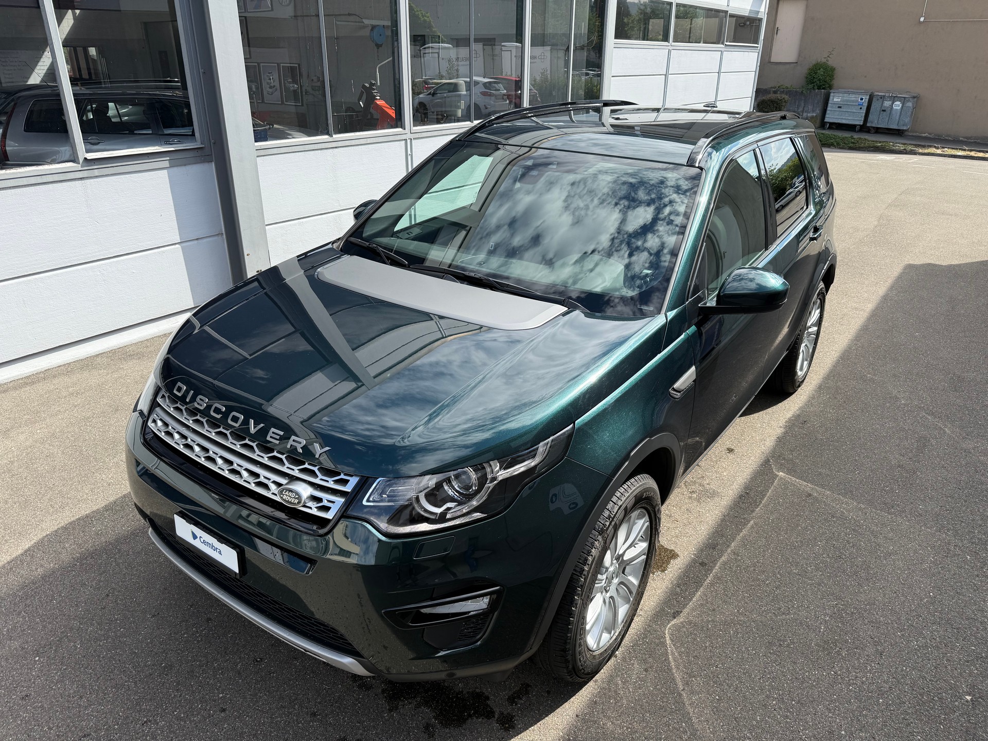 LAND ROVER Discovery Sport 2.0 Si4 HSE Luxury AT9 *Ab MFK *Panoramaglasdach *Elektrische AHK 2000 KG *Spurwechsel Assistent *Keyless-image-0