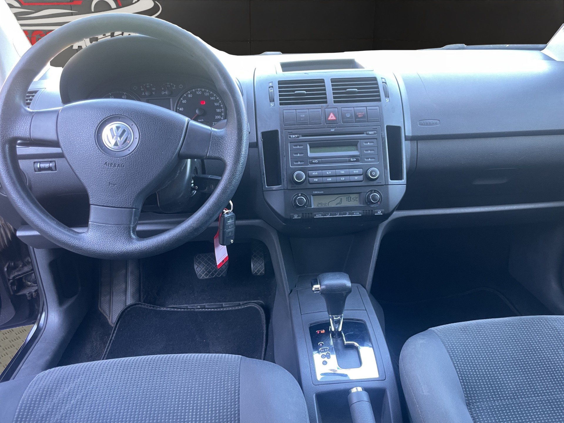 VW Polo 1.6 16V Comfortline DSG-image-11