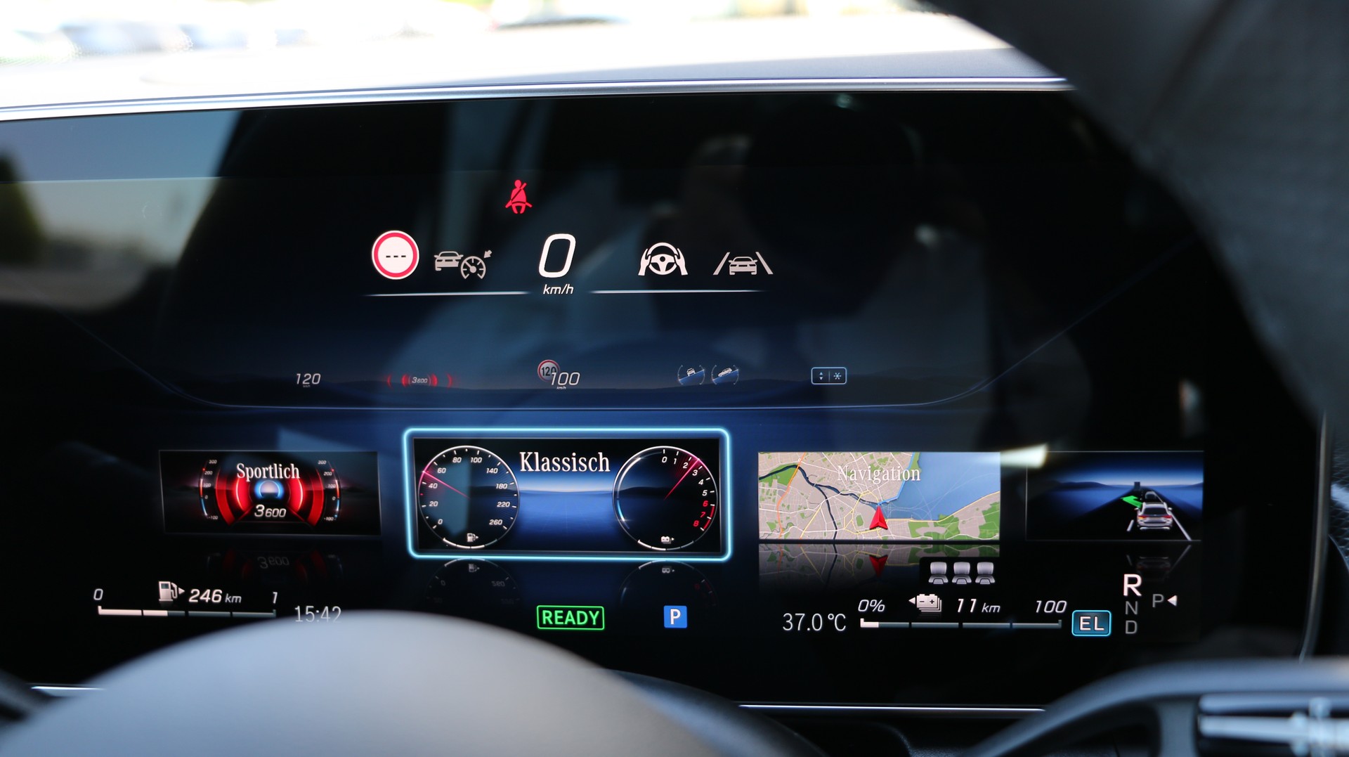 MERCEDES-BENZ GLC 400 e 4MATIC with EQ-Star Hybrid-image-16