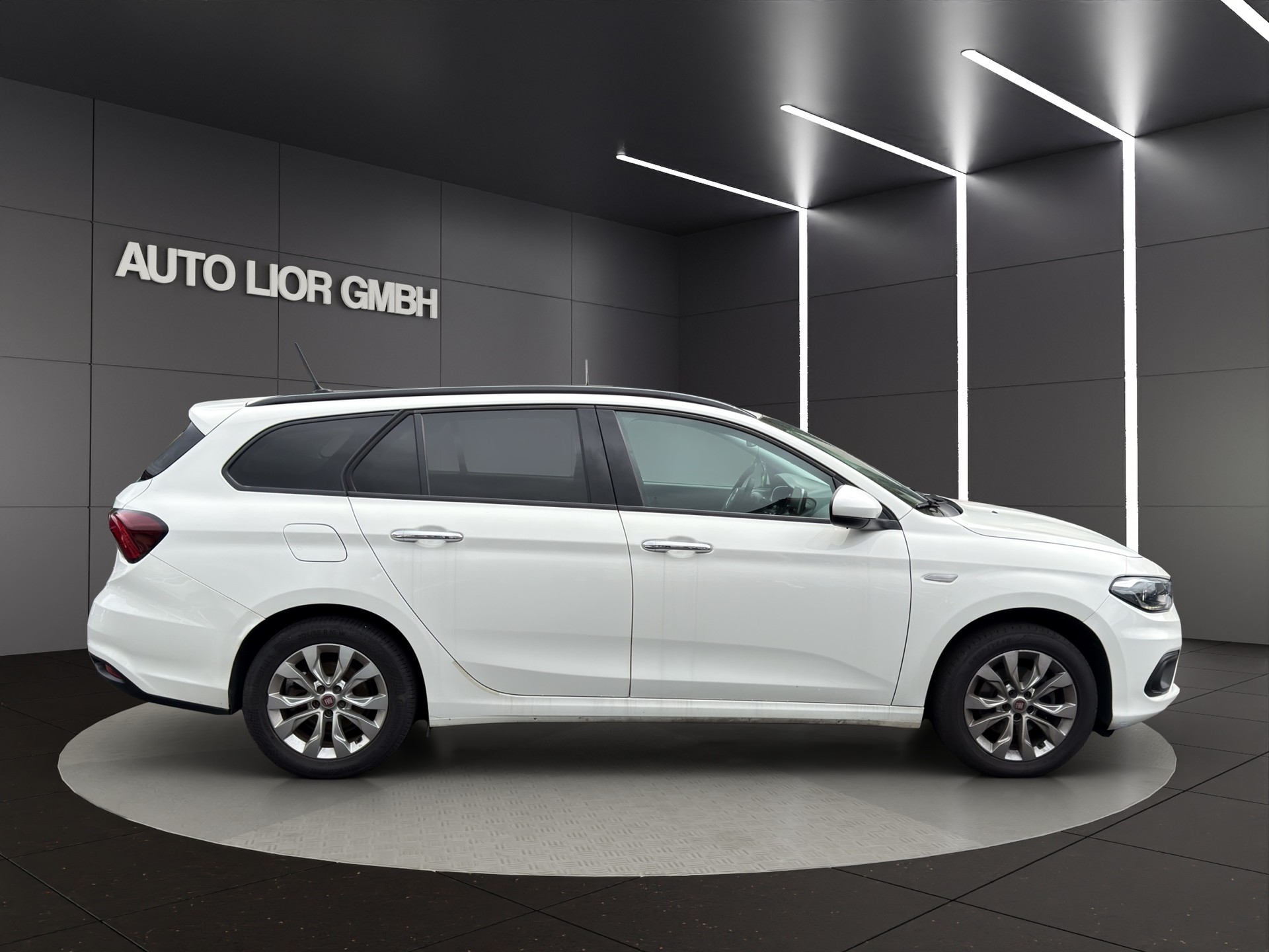 FIAT Tipo 1.6MJ Station Wagon S-Design-image-4