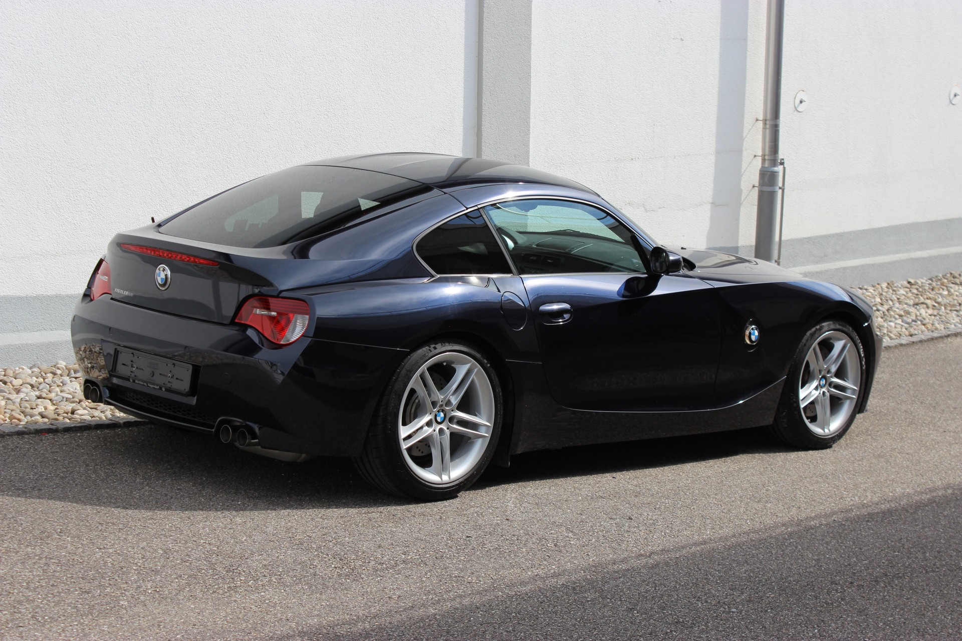 BMW Z4 M Coupé *CARBONSCHWARZ*-image-5