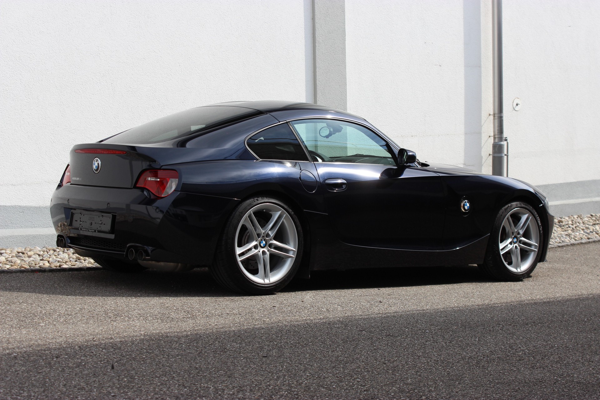 BMW Z4 M Coupé *CARBONSCHWARZ*-image-0