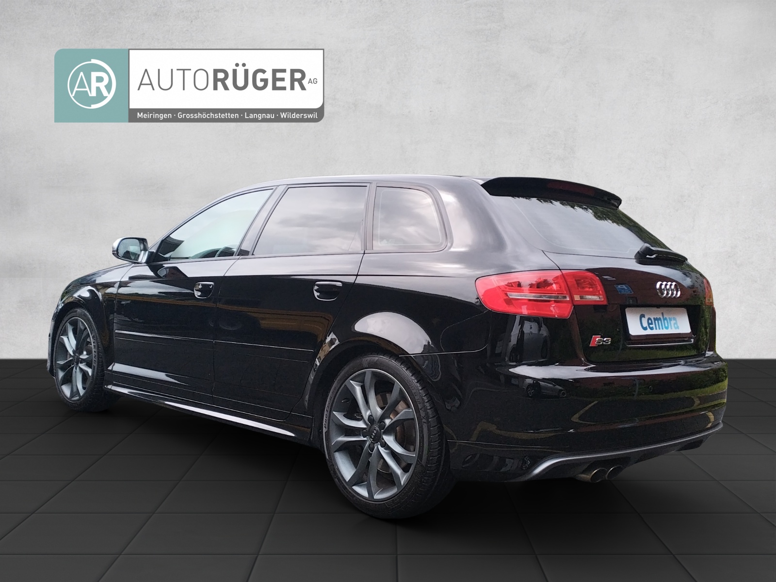 AUDI S3 Sportback 2.0 TFSI quattro S-tronic-image-3