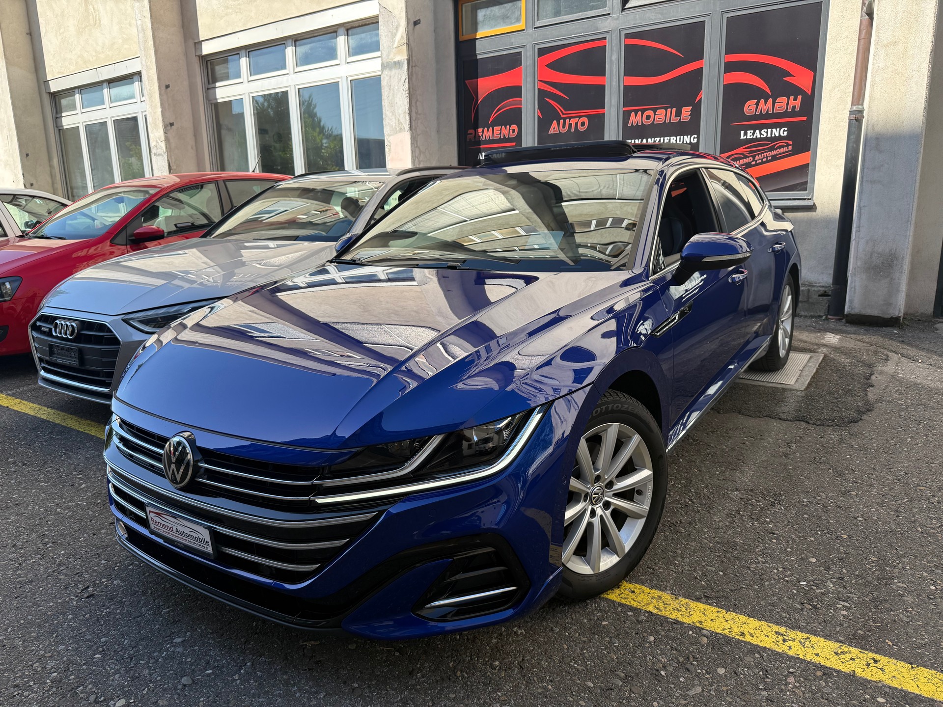 VW Arteon SB 2.0 TDI R-Line 4Motion DSG AHK, Panorama, Head-up-image-0