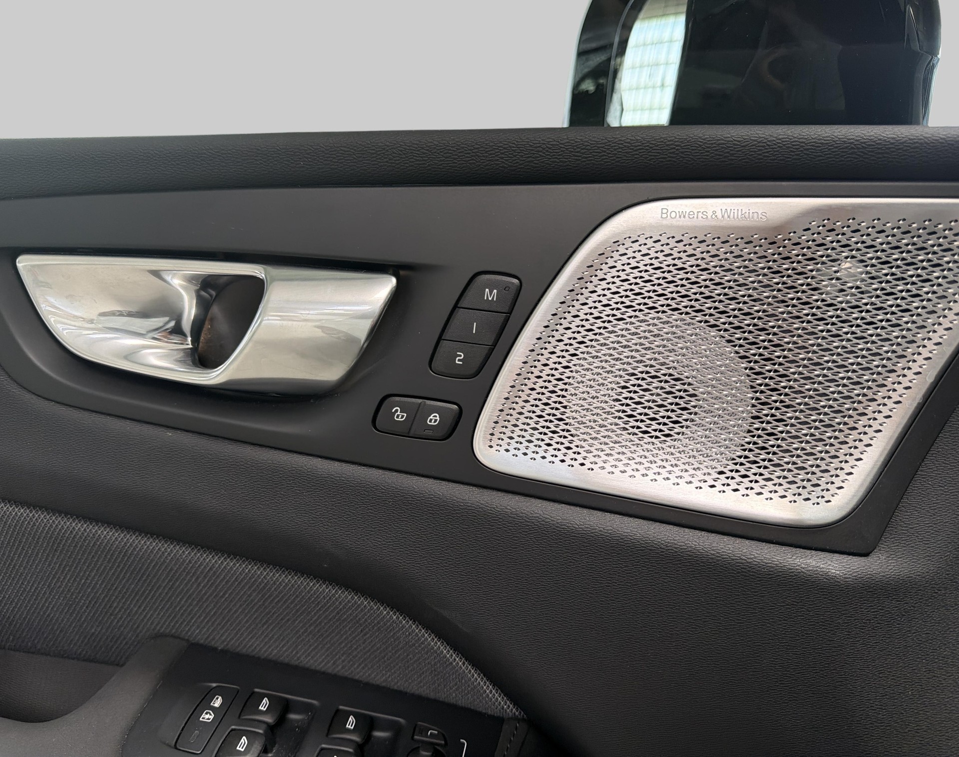 VOLVO XC60 2.0 T8 TE Polestar eAWD-image-15
