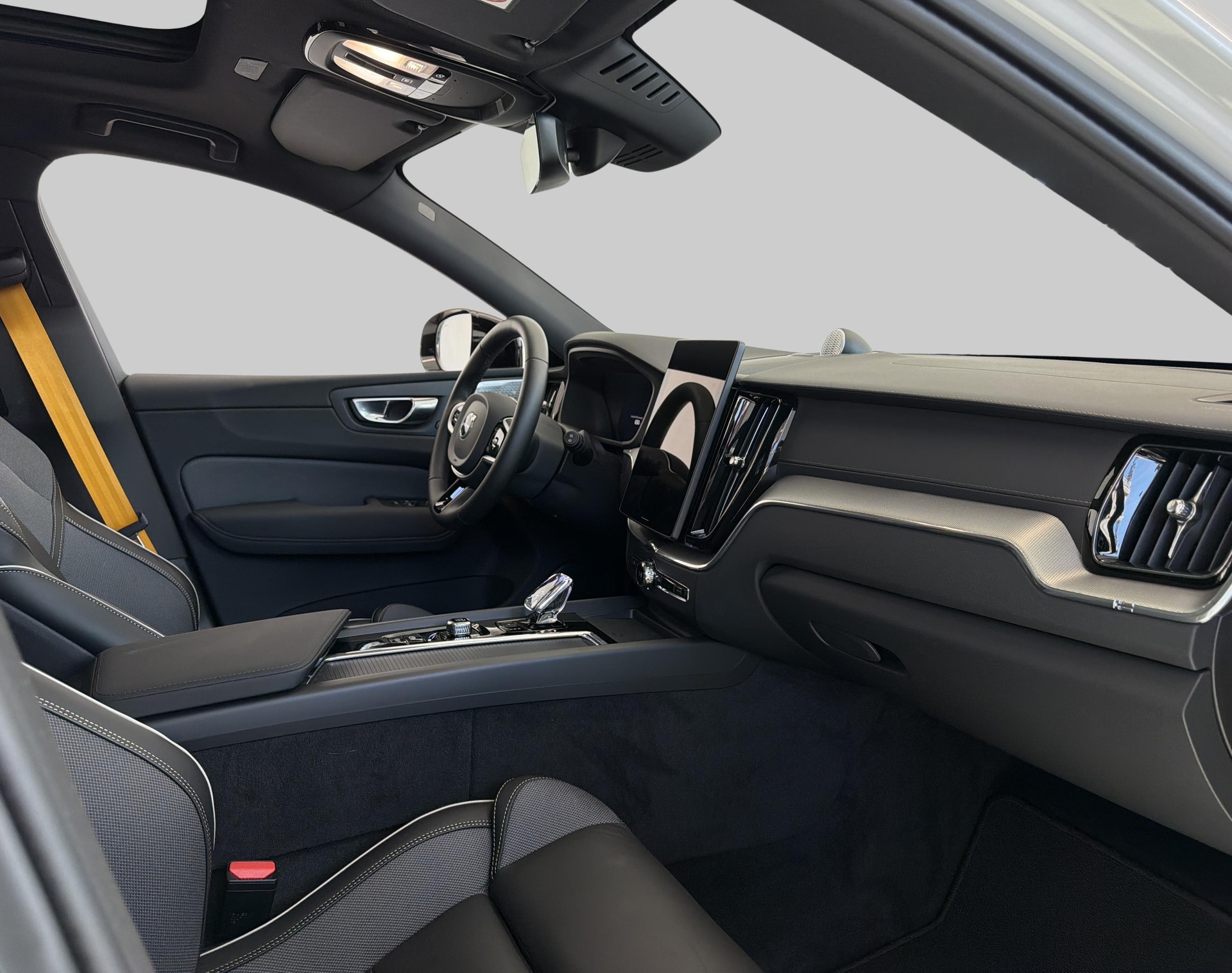 VOLVO XC60 2.0 T8 TE Polestar eAWD-image-4