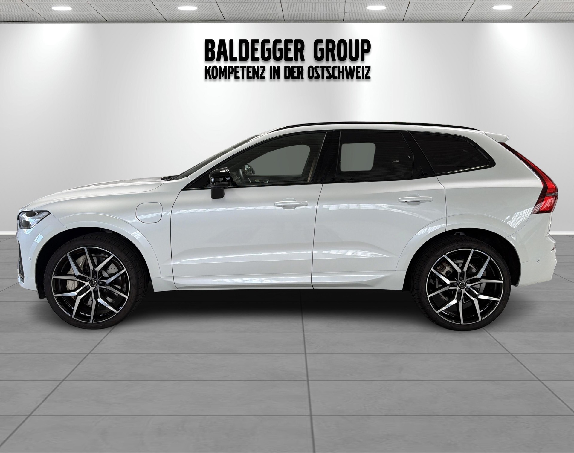 VOLVO XC60 2.0 T8 TE Polestar eAWD-image-1