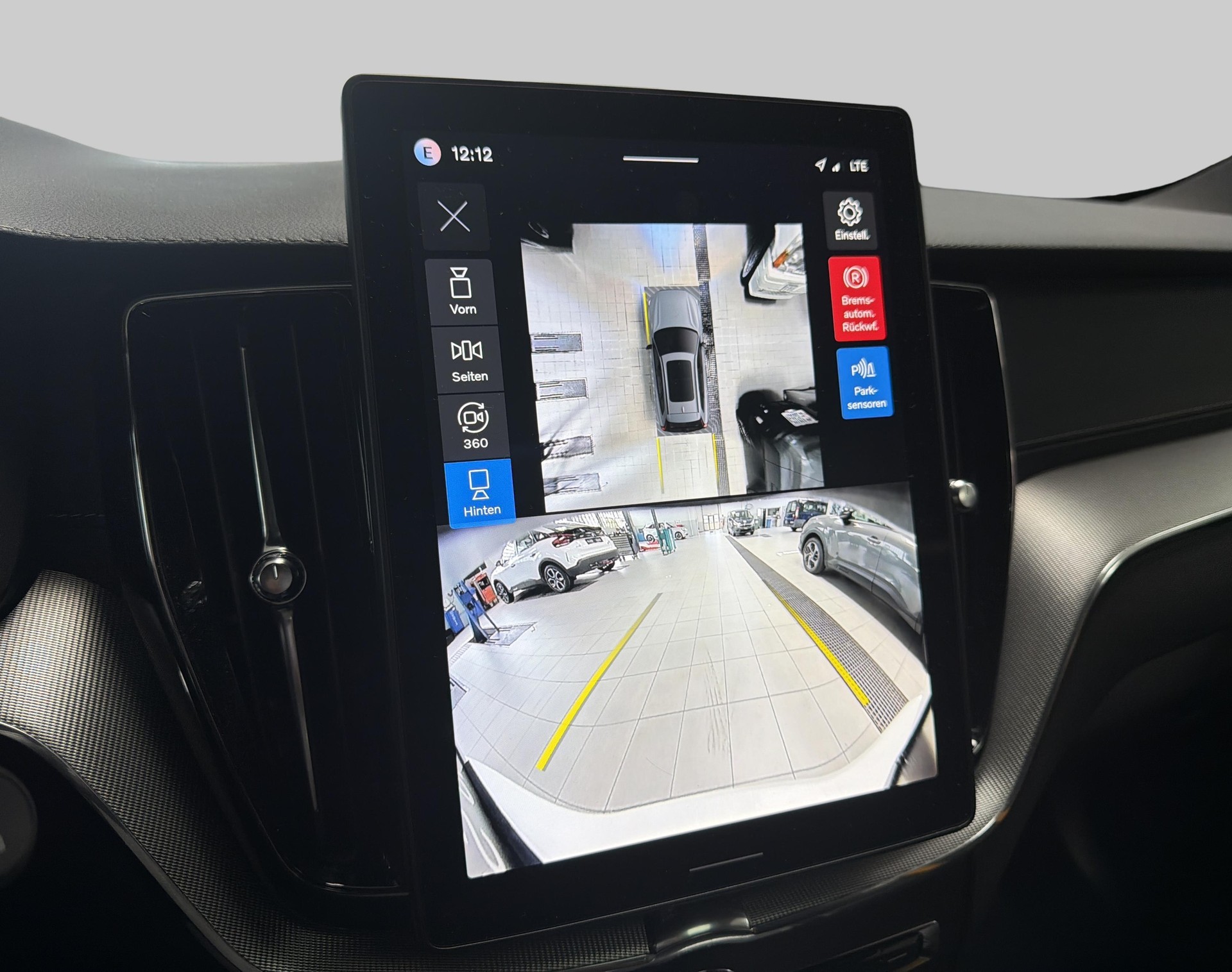 VOLVO XC60 2.0 T8 TE Polestar eAWD-image-12