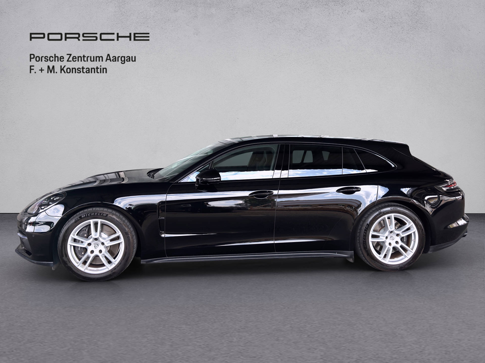 PORSCHE Panamera 4 Sport Turismo-image-2