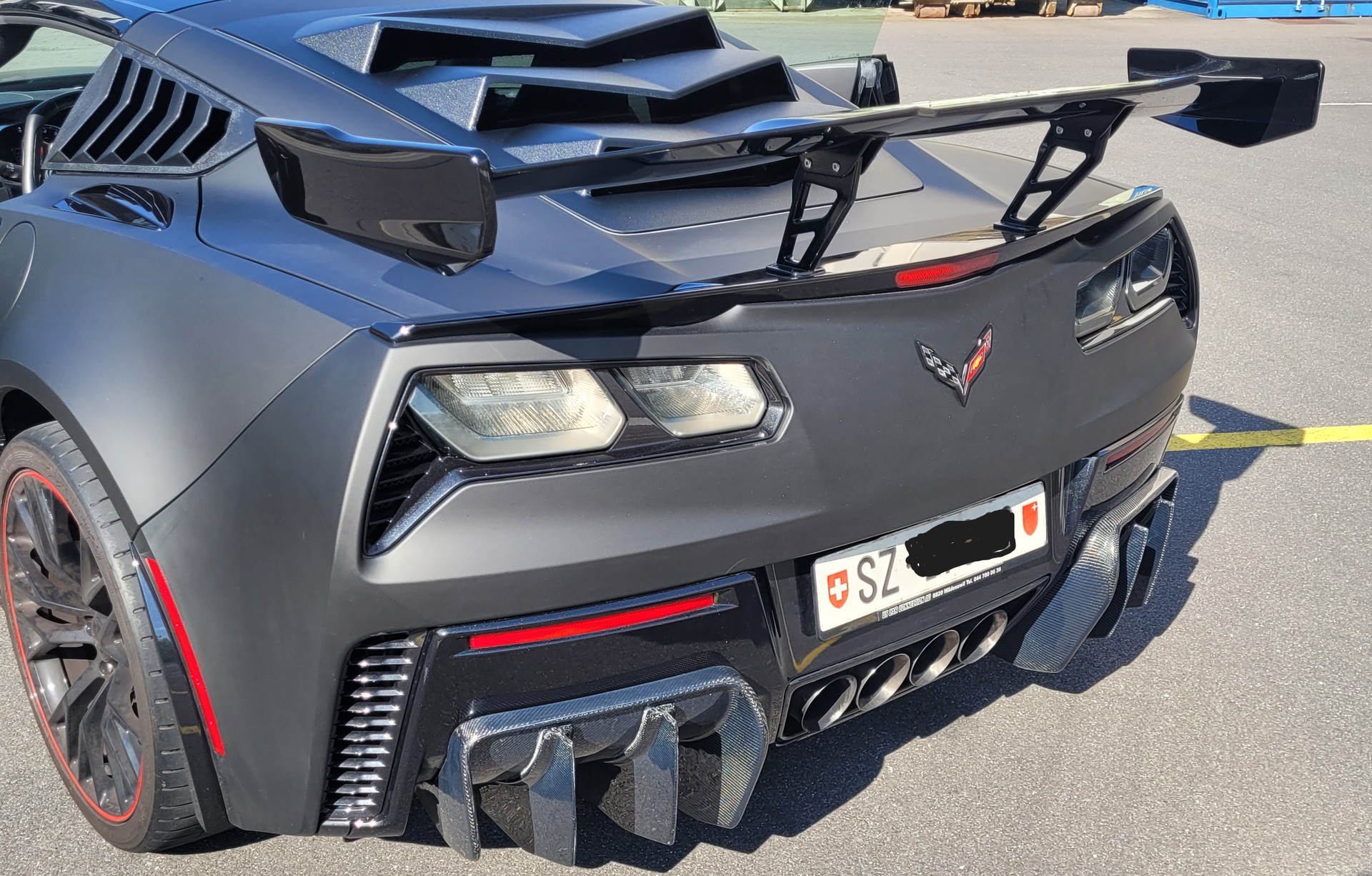 CHEVROLET C7 Z06-image-1