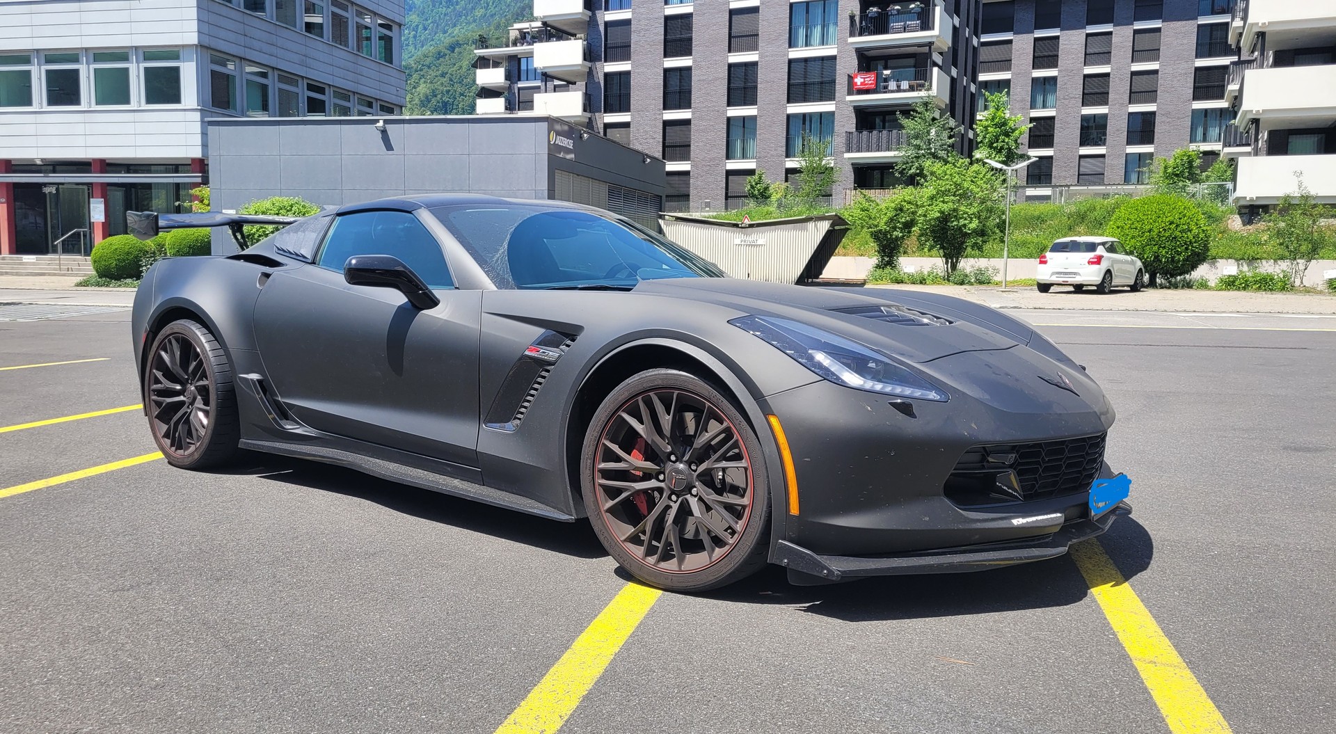 CHEVROLET C7 Z06-image-1