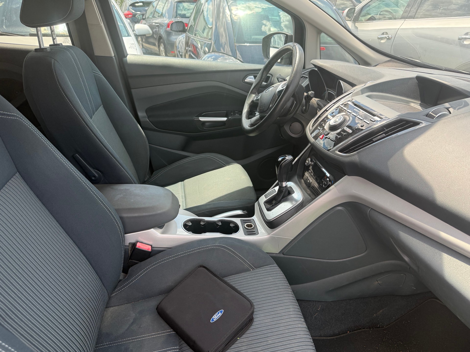 FORD C-Max 2.0 TDCi Carving PowerShift-image-4