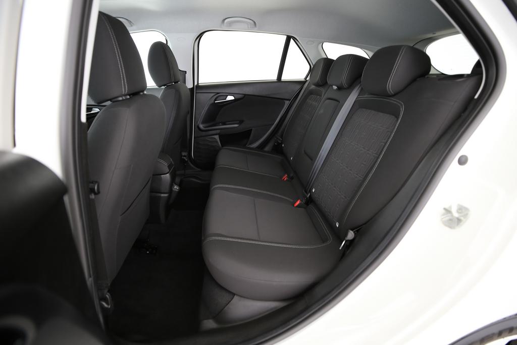 FIAT Tipo SW 1.5 Hybrid Swiss Edition-image-11