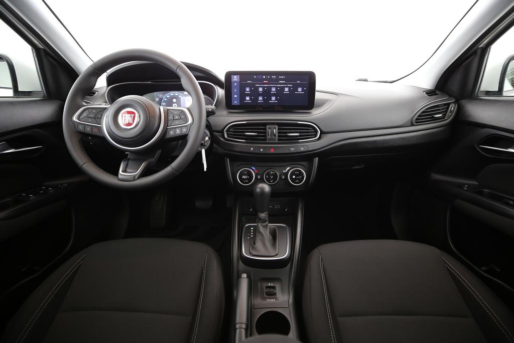 FIAT Tipo SW 1.5 Hybrid Swiss Edition-image-4
