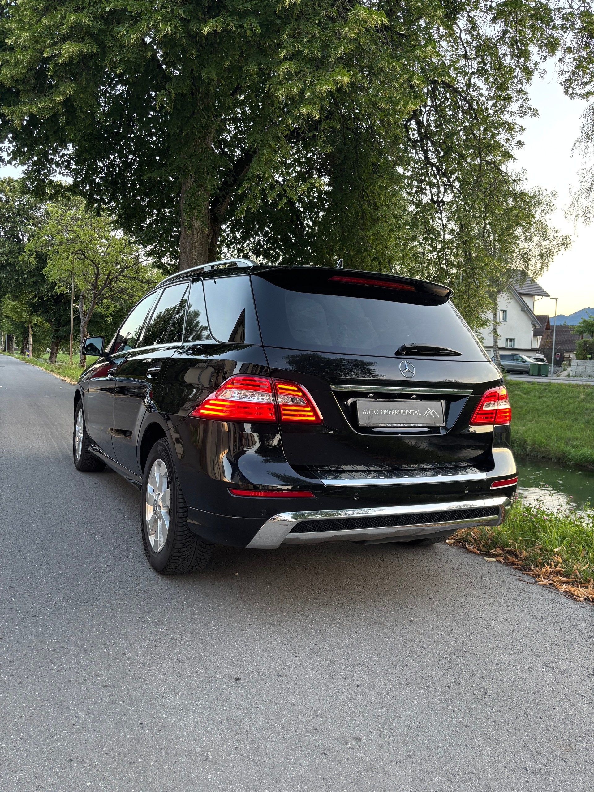 MERCEDES-BENZ ML 350 BlueTEC Executive 4Matic 7G-Tronic-image-5