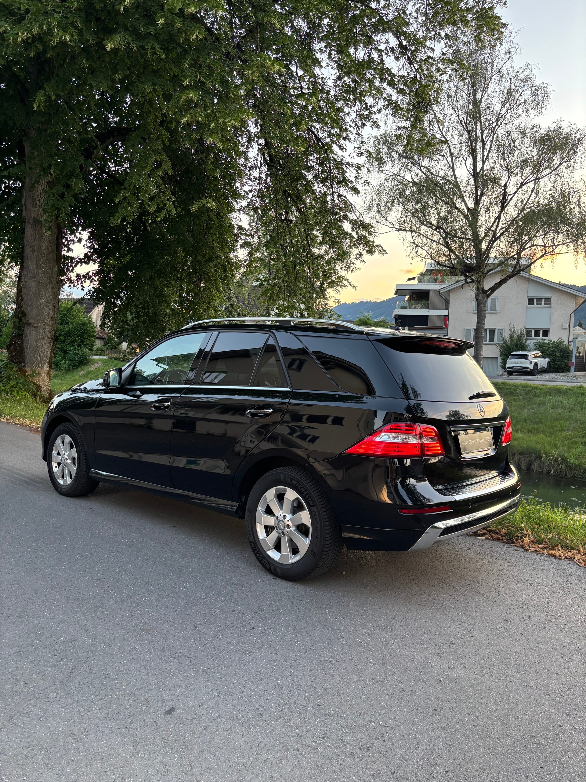 MERCEDES-BENZ ML 350 BlueTEC Executive 4Matic 7G-Tronic-image-4