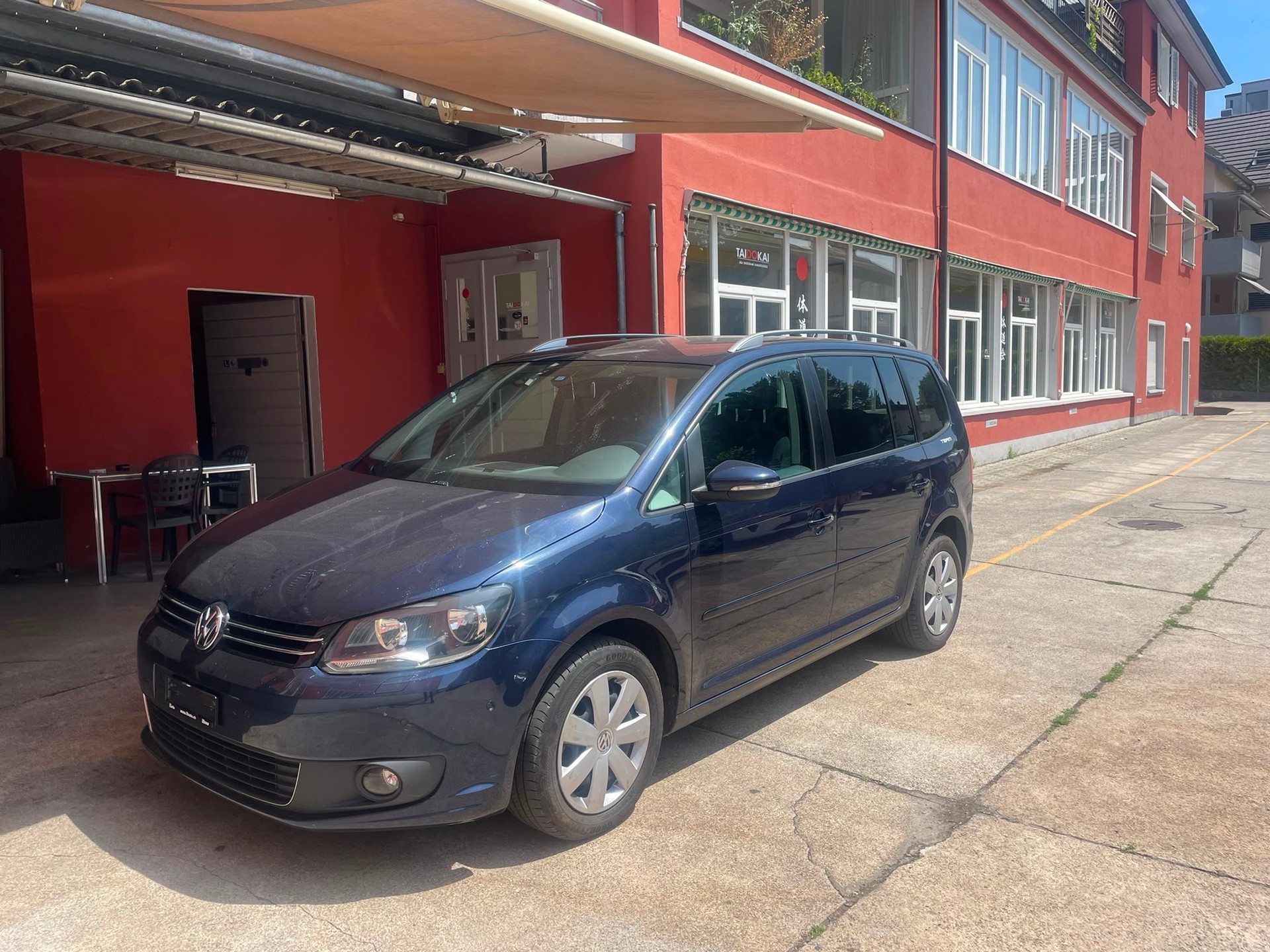 VW Touran 1.4 TSI Team DSG-image-0