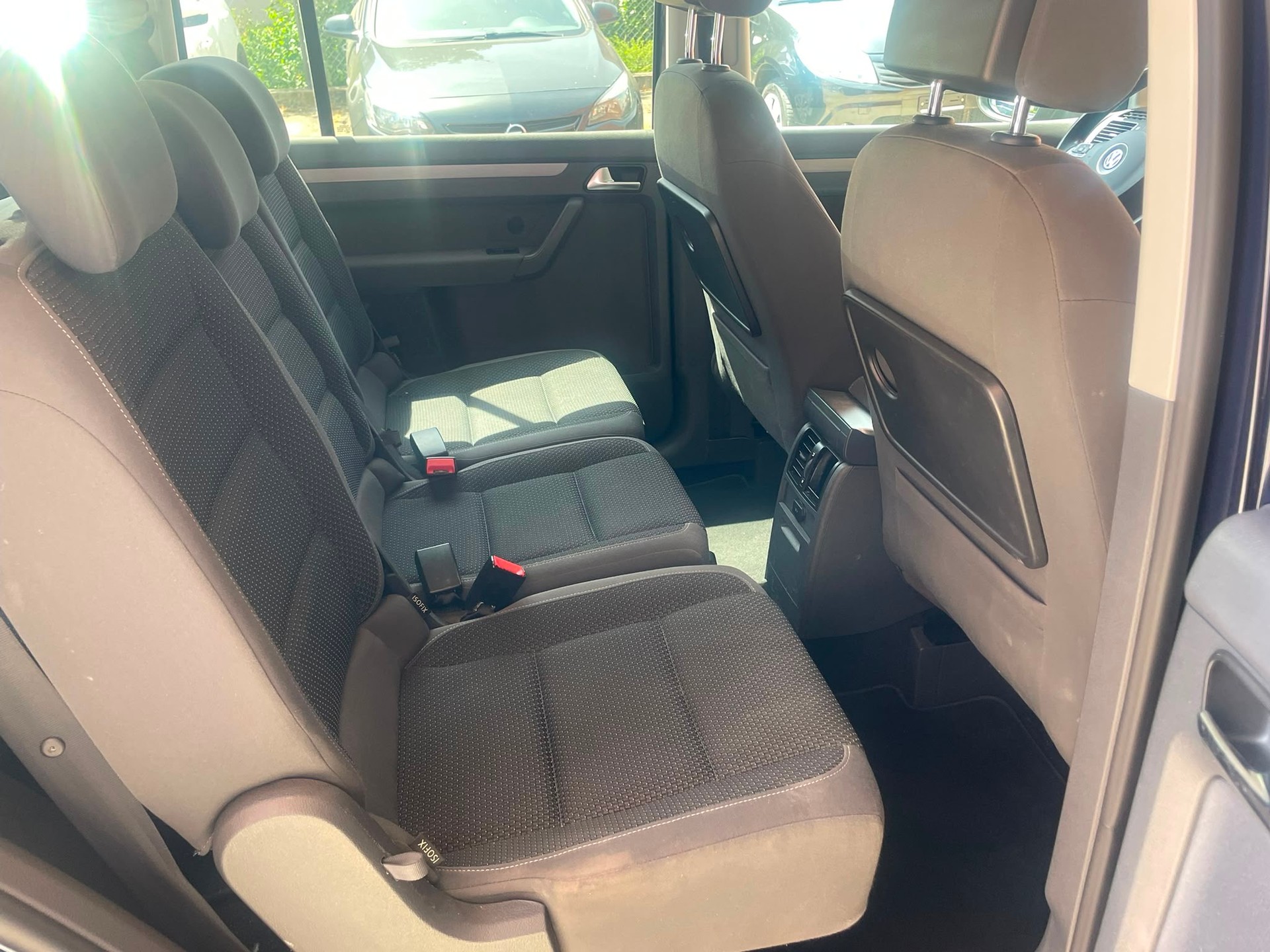 VW Touran 1.4 TSI Team DSG-image-8