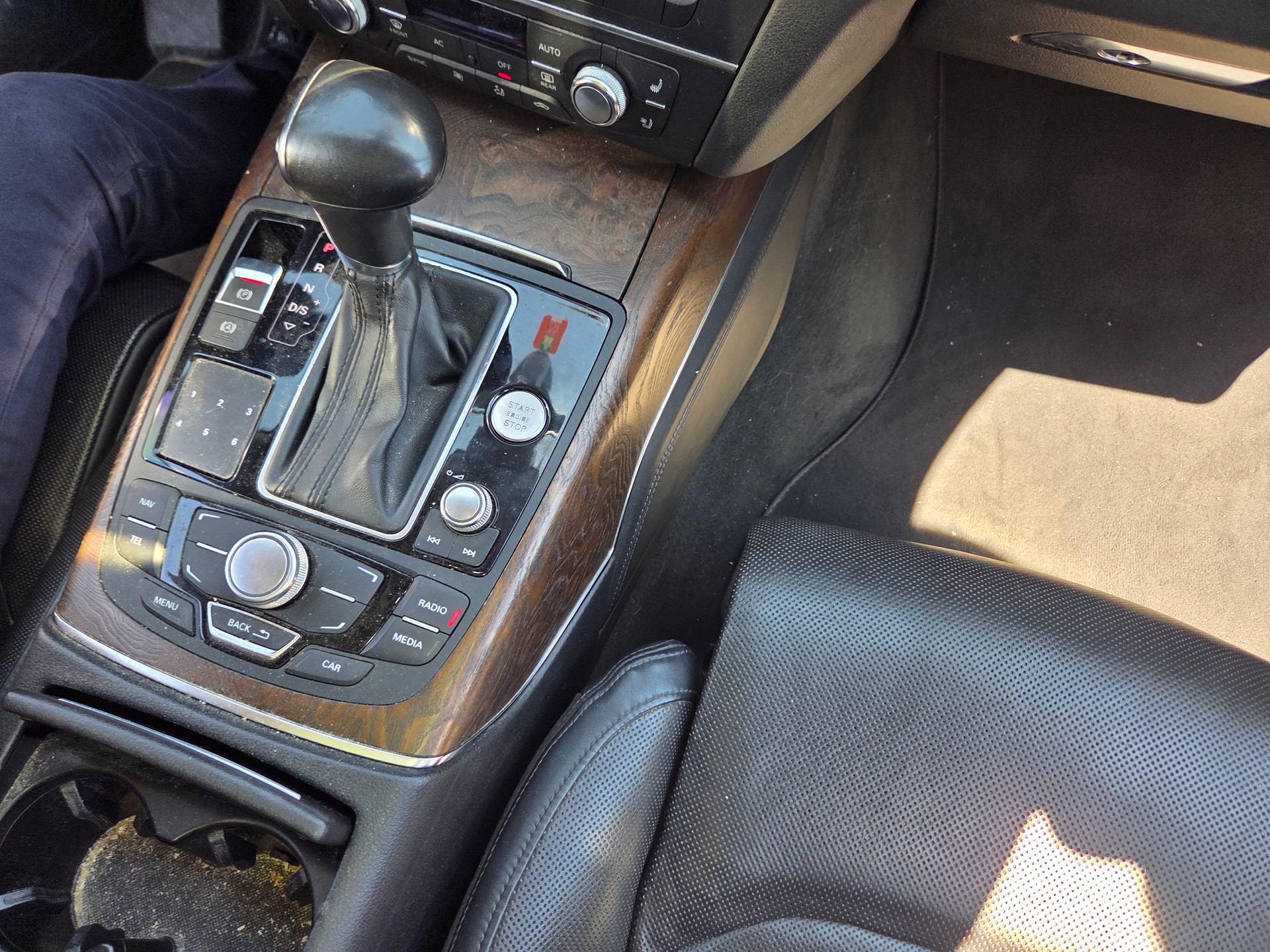 AUDI A6 Avant 3.0 BiTDI V6 quattro tiptronic-image-8