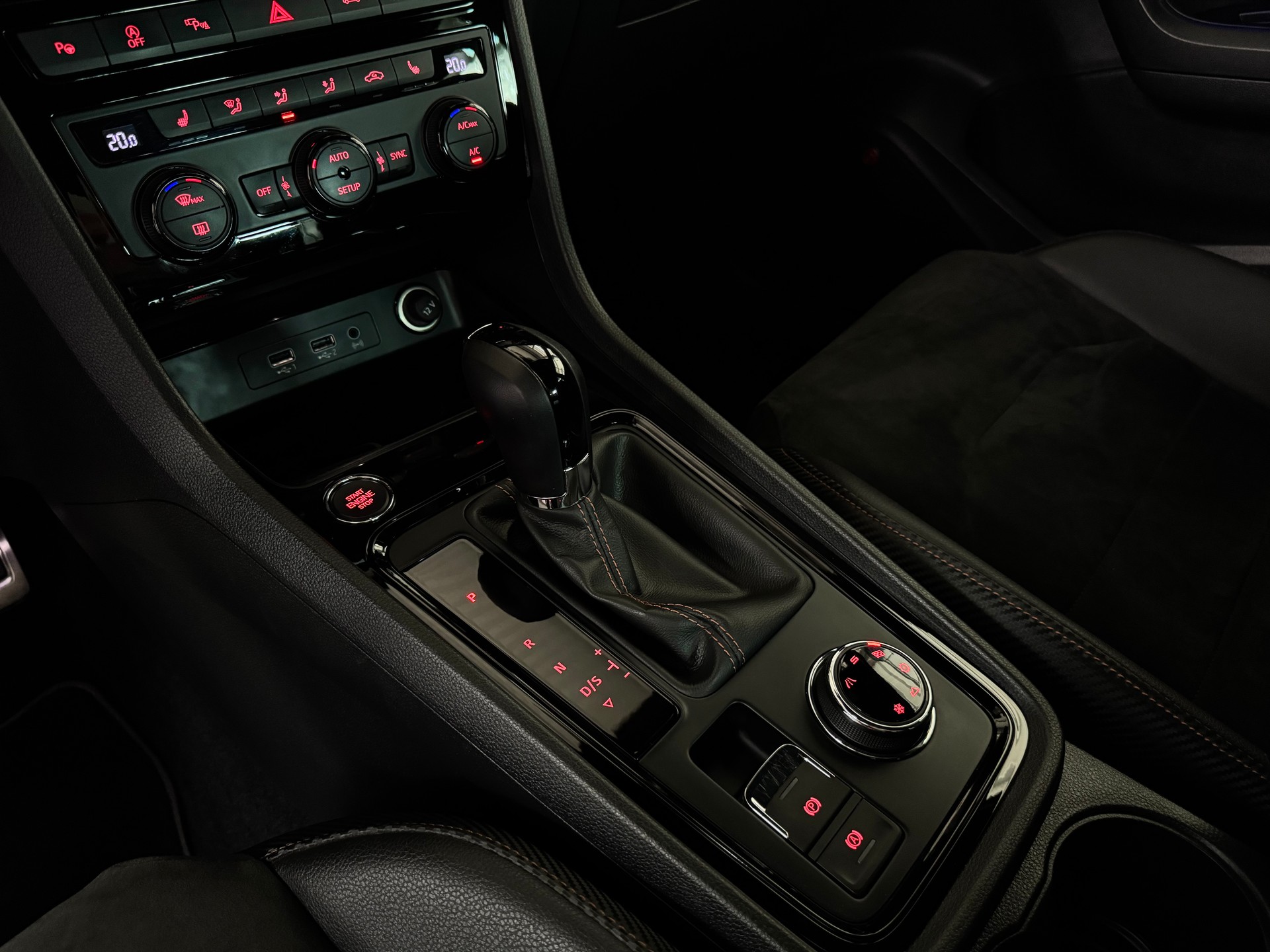 CUPRA Ateca 2.0TSI 4Drive DSG-image-9