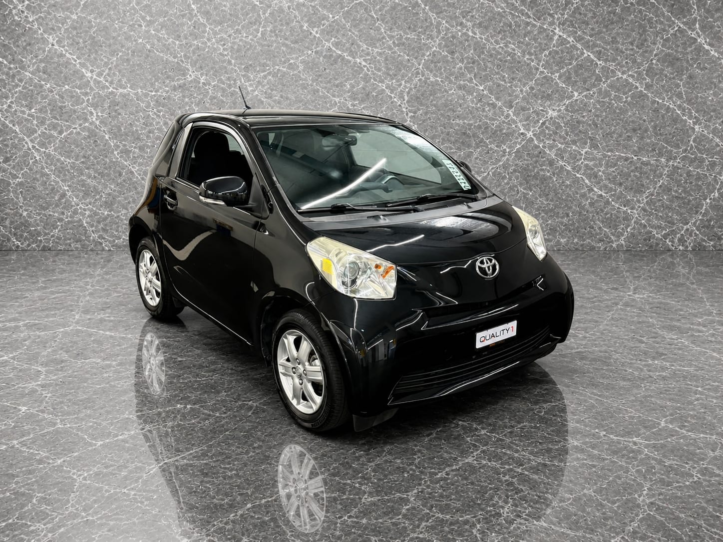 TOYOTA iQ2 1.0 VVT-i Multidrive-image-1