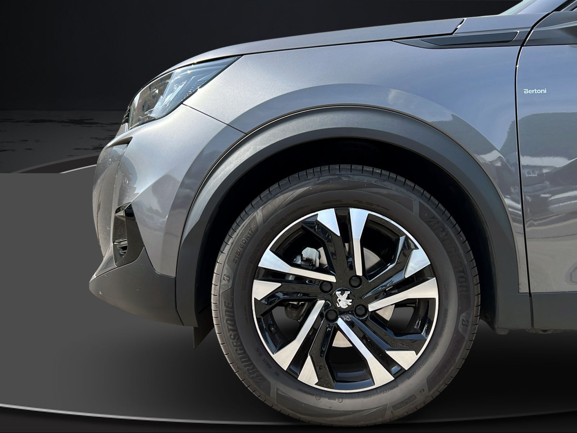 PEUGEOT 2008 1.2 PureTech Allure-image-11