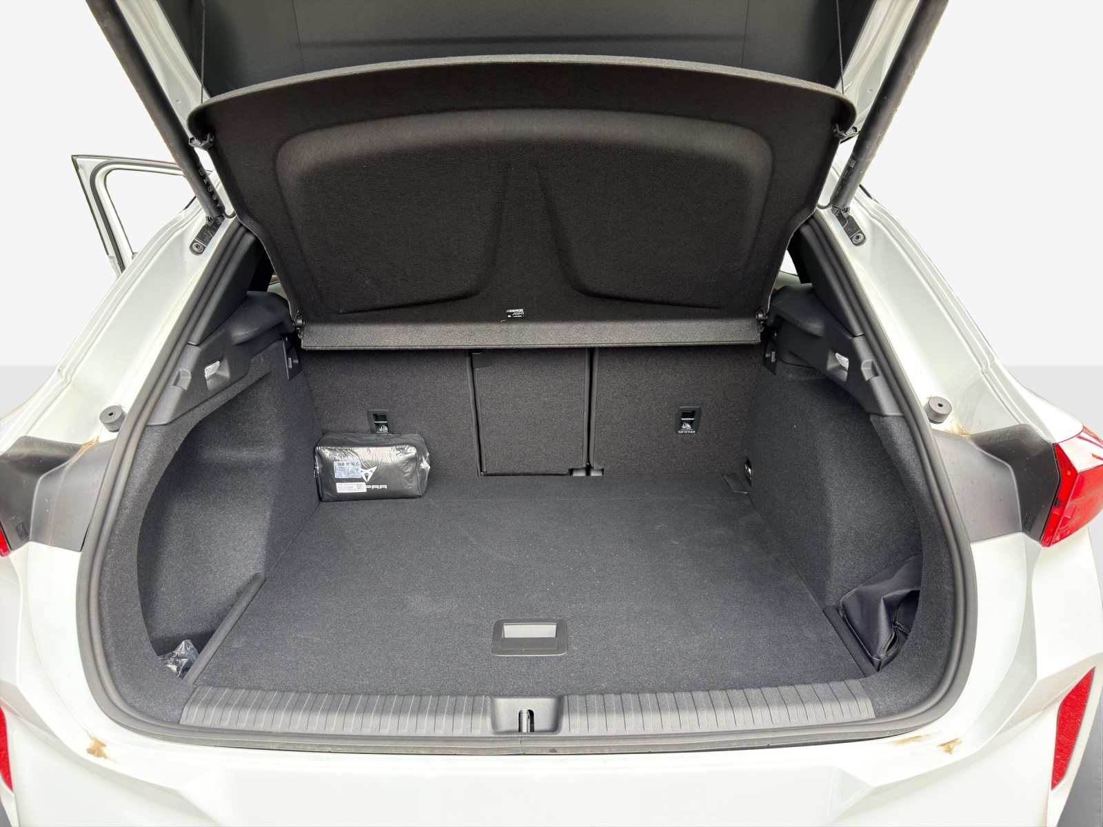 CUPRA Terramar 1.5 eTSI Prime Edition DSG-image-12