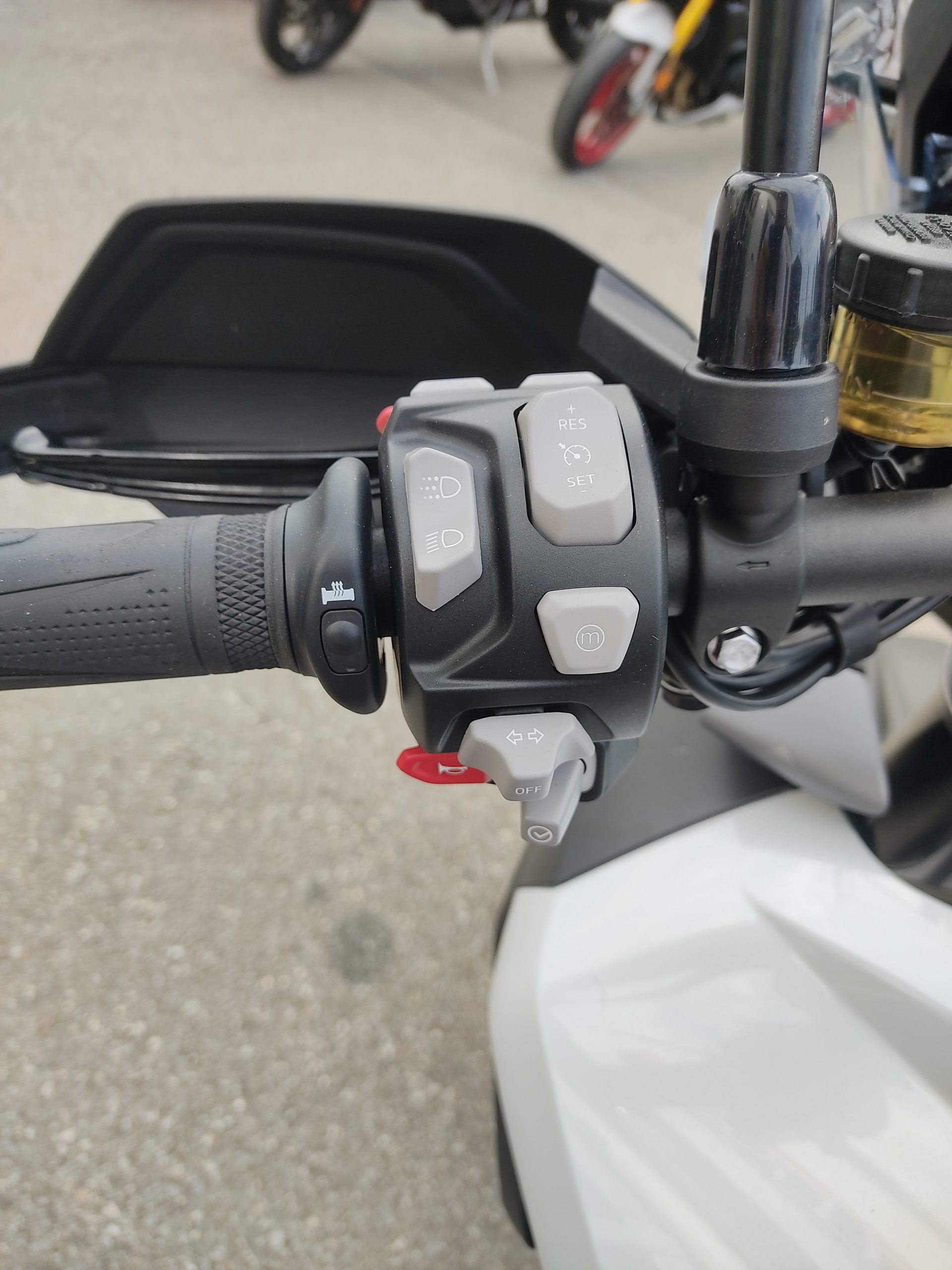 TRIUMPH Tiger 1200 GT Pro-image-9