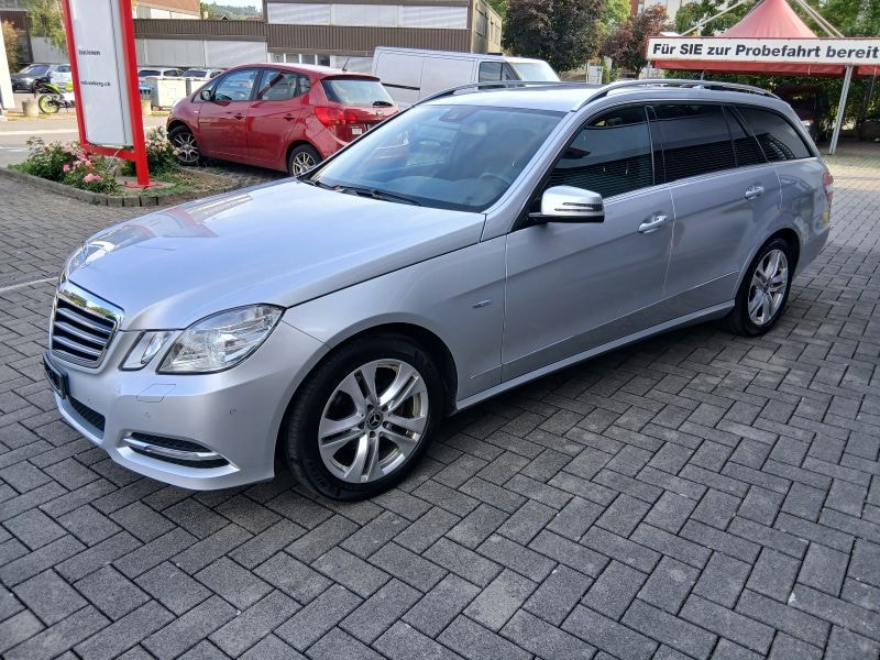 MERCEDES-BENZ E 220 CDI BlueEfficiency Avantgarde 7G-Tronic-image-3