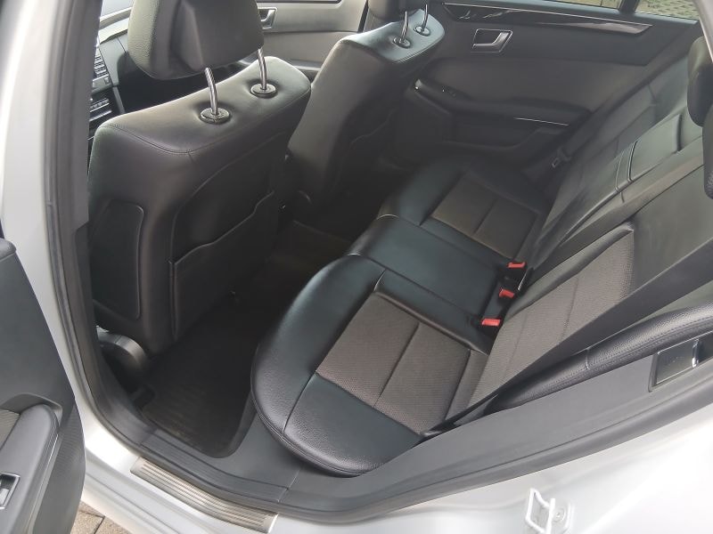 MERCEDES-BENZ E 220 CDI BlueEfficiency Avantgarde 7G-Tronic-image-5