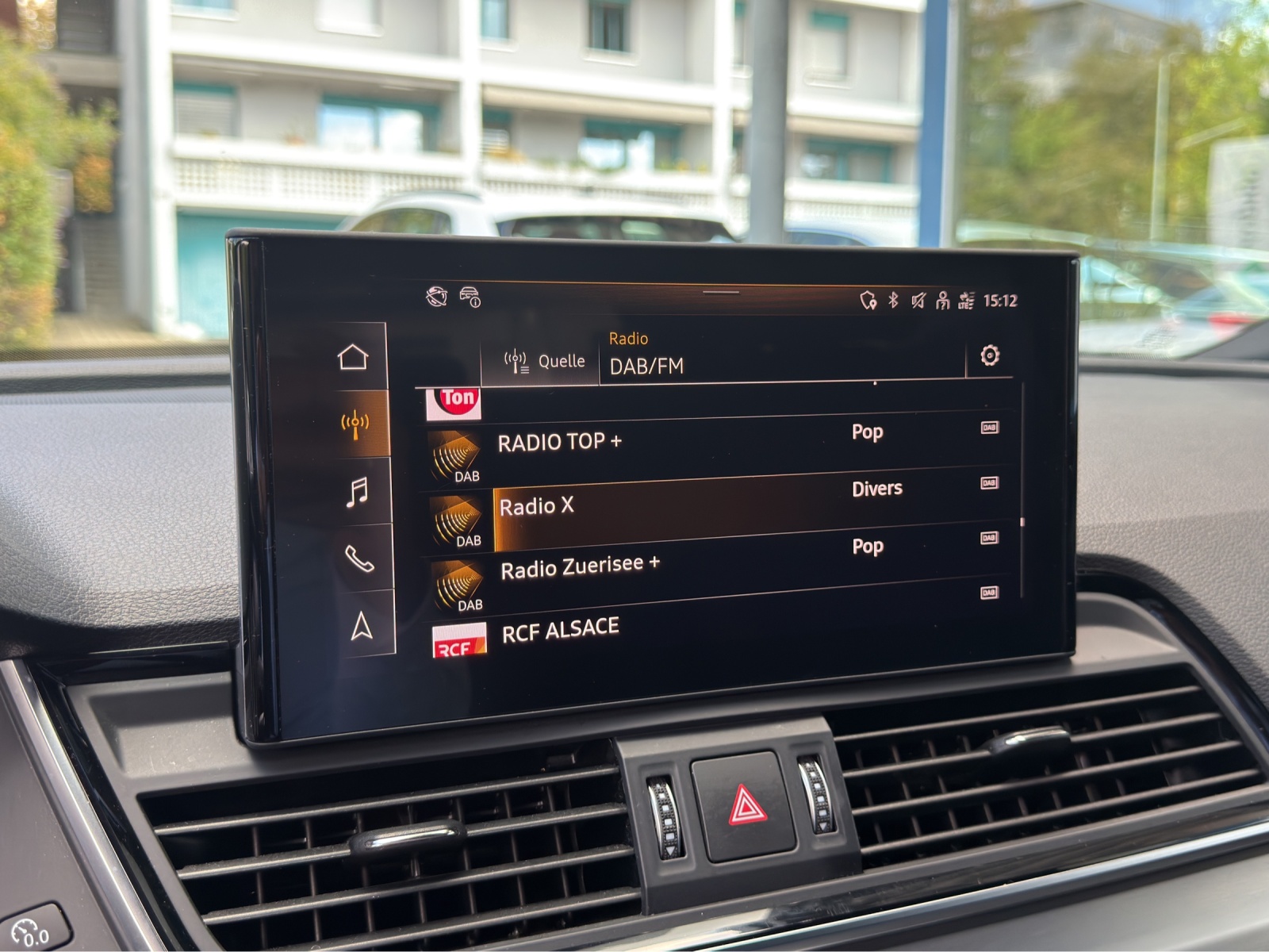 AUDI Q5 45 TFSI advanced quattro S-tronic-image-18