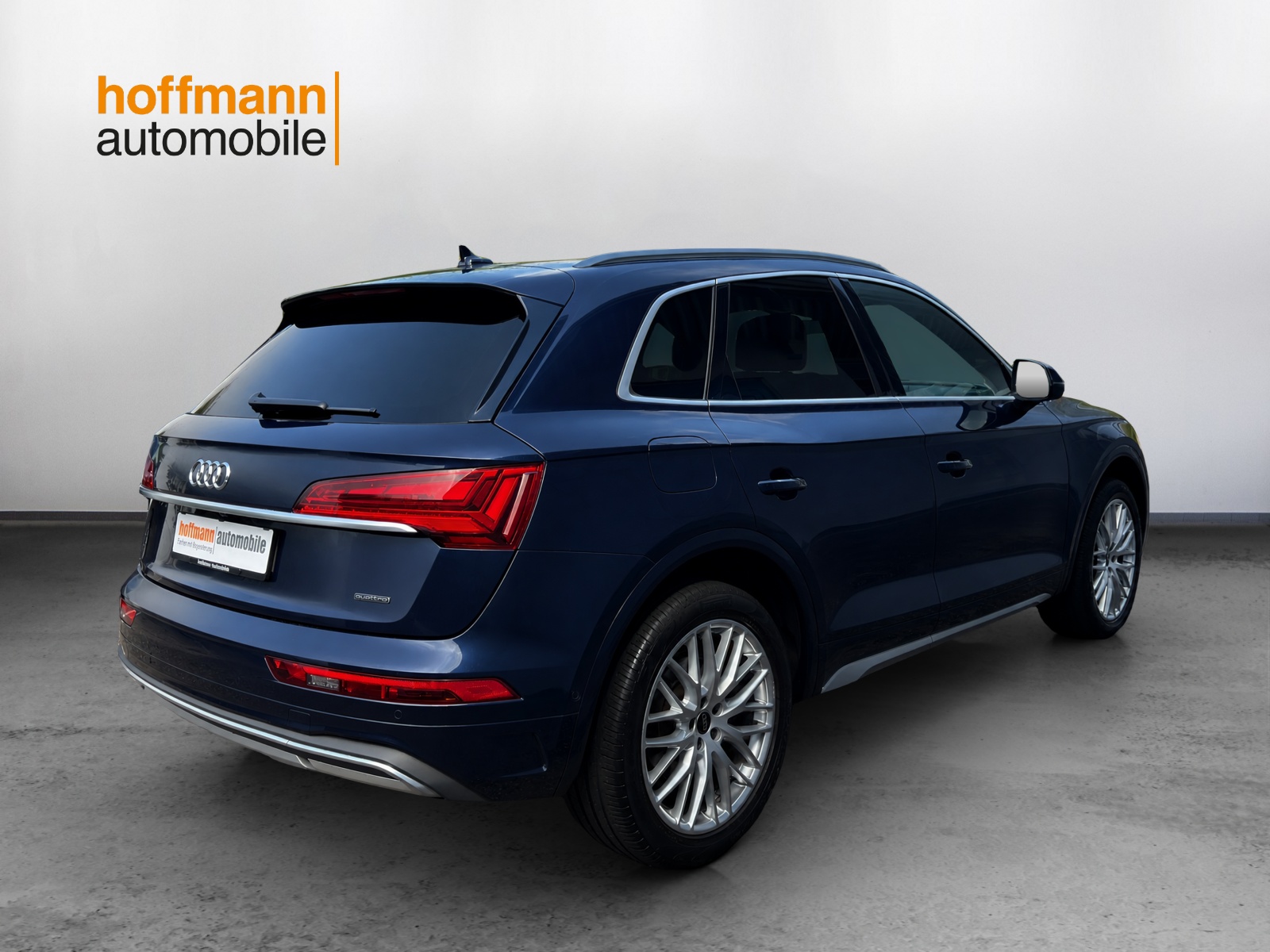 AUDI Q5 45 TFSI advanced quattro S-tronic-image-3
