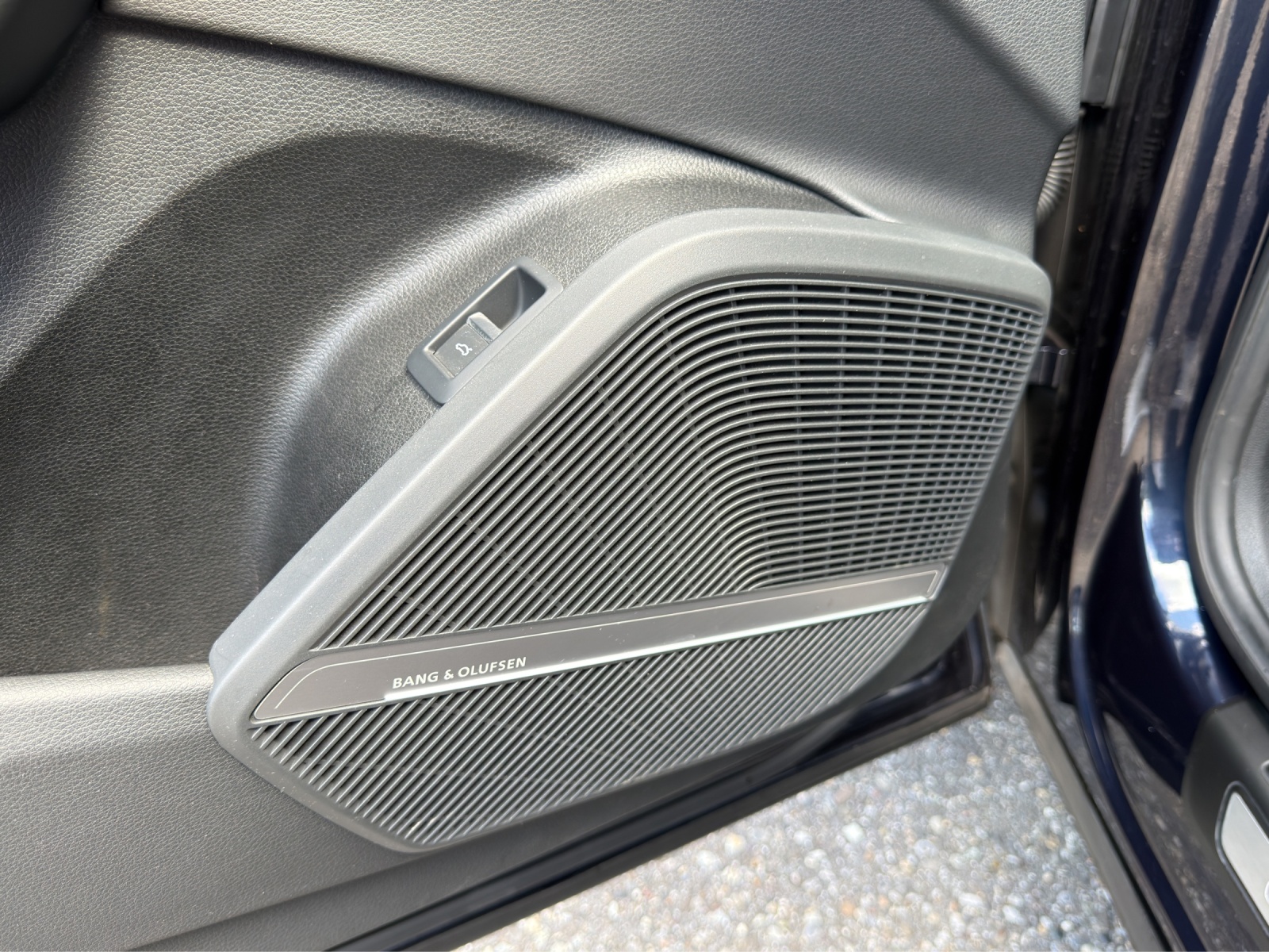 AUDI Q5 45 TFSI advanced quattro S-tronic-image-14