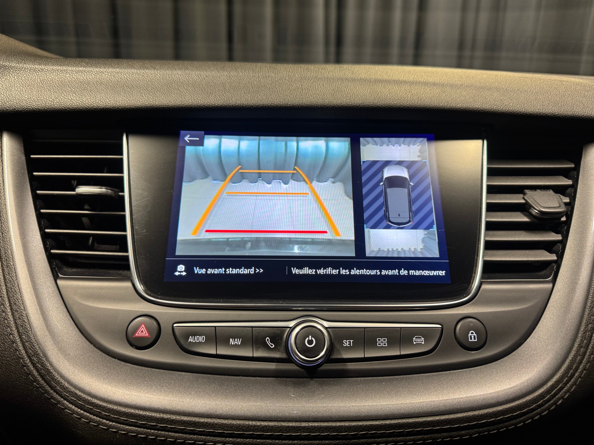 OPEL Grandland X 2.0CDTi Ultimate Automatik(M)(9)-image-14