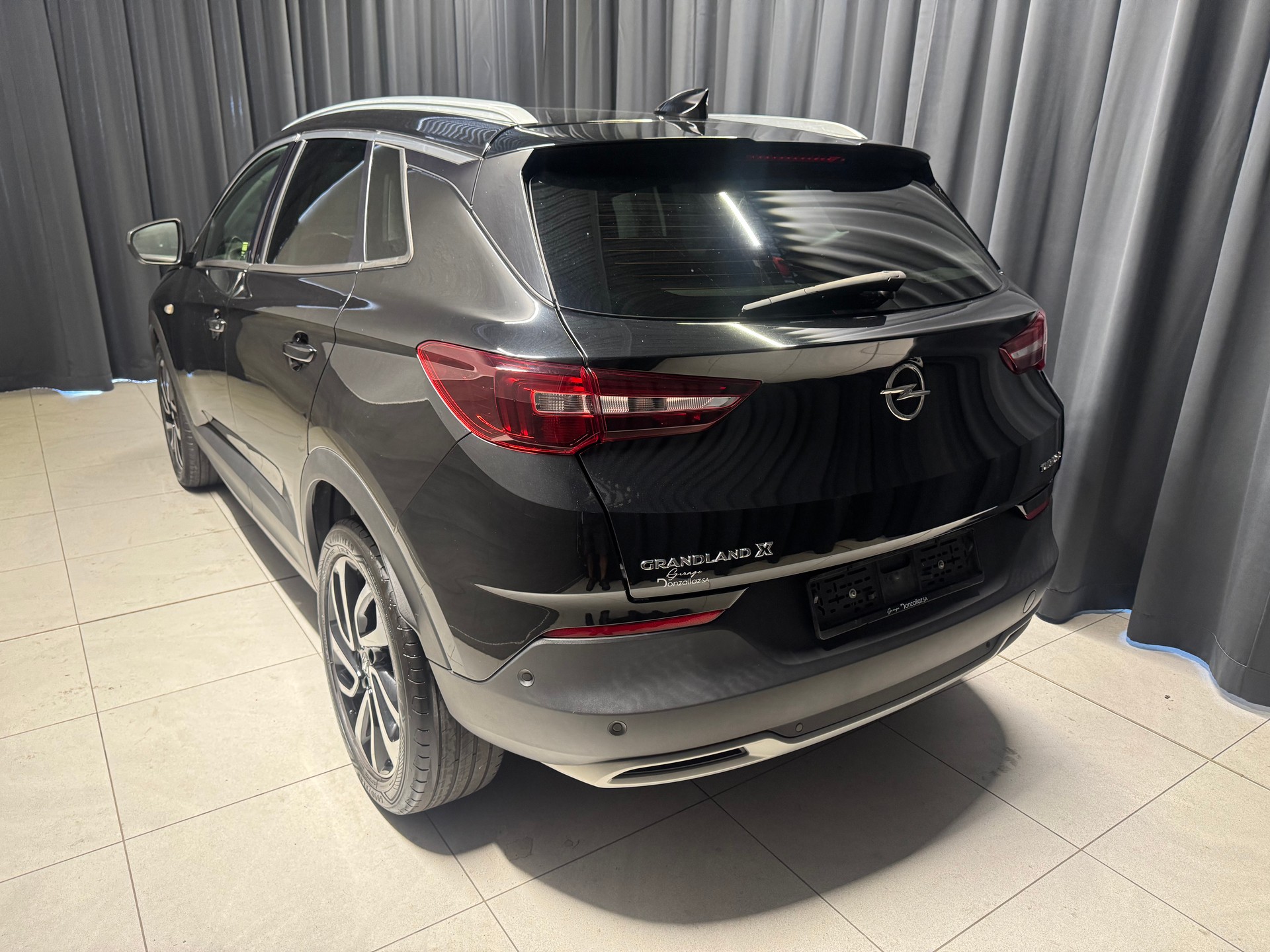 OPEL Grandland X 2.0CDTi Ultimate Automatik(M)(9)-image-3