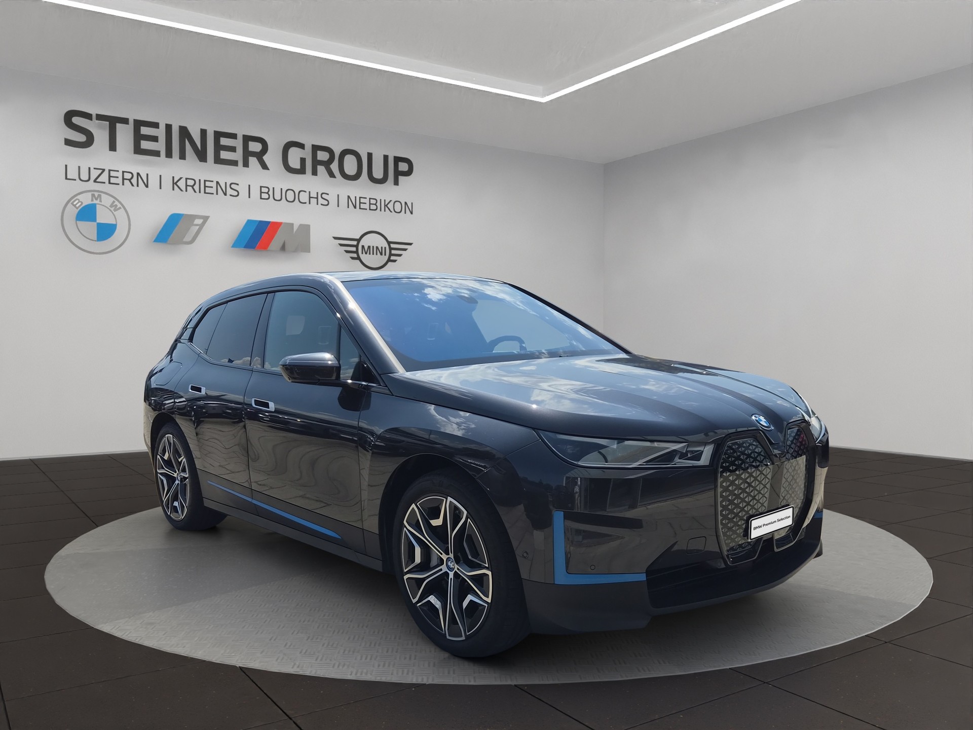 BMW iX xDrive50-image-3