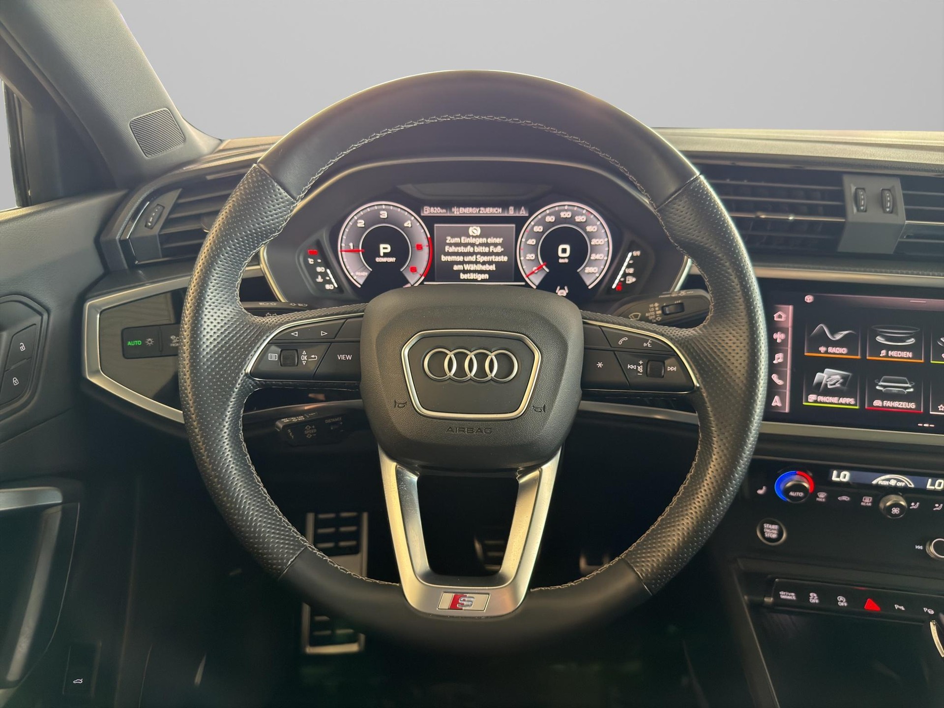 AUDI Q3 Sportback 2.0 40 TDI S line quattro S-Tronic-image-13