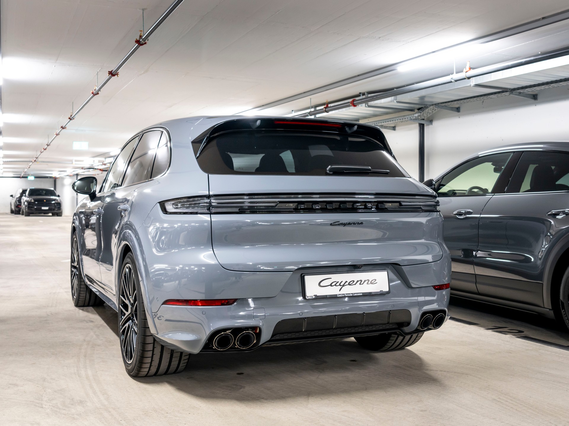 PORSCHE Cayenne Black Edition Tiptronic-image-2