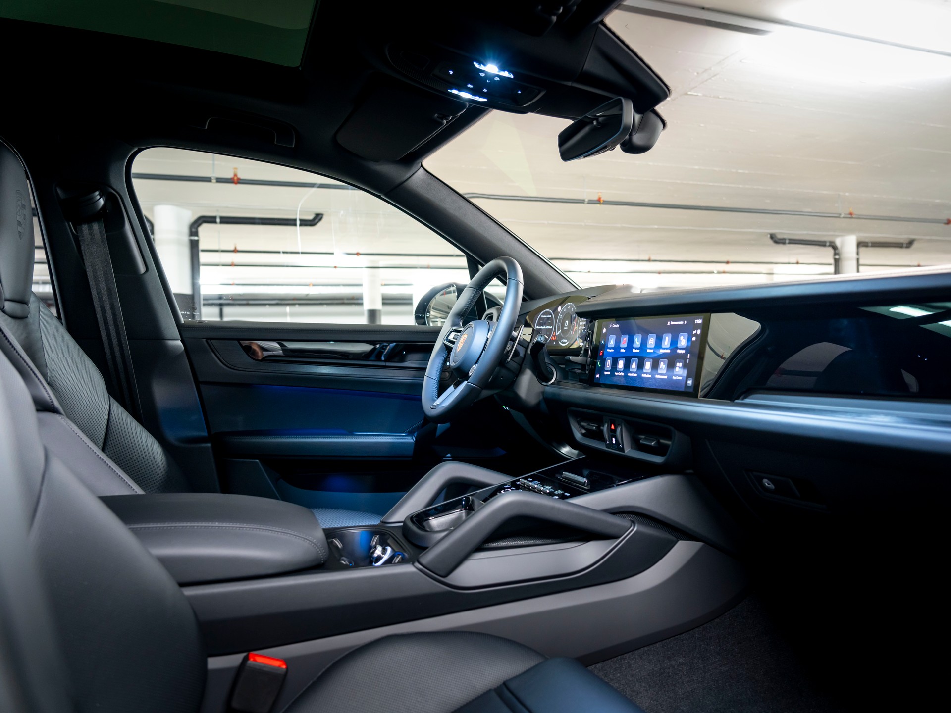 PORSCHE Cayenne Black Edition Tiptronic-image-20