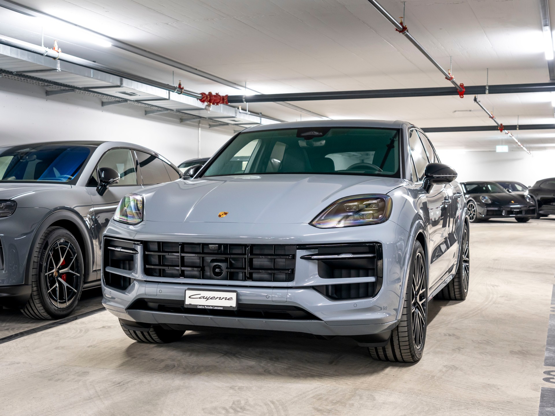 PORSCHE Cayenne Black Edition Tiptronic-image-0