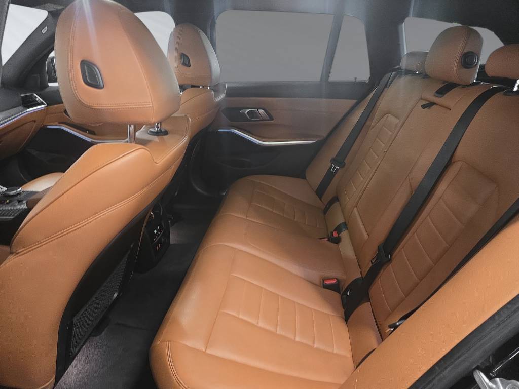 BMW M340i xDriveTouring Steptronic M Sport-image-7