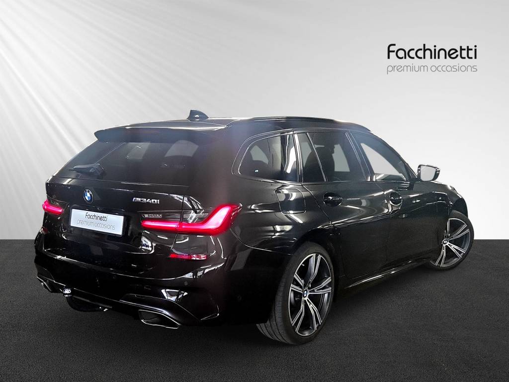 BMW M340i xDriveTouring Steptronic M Sport-image-3