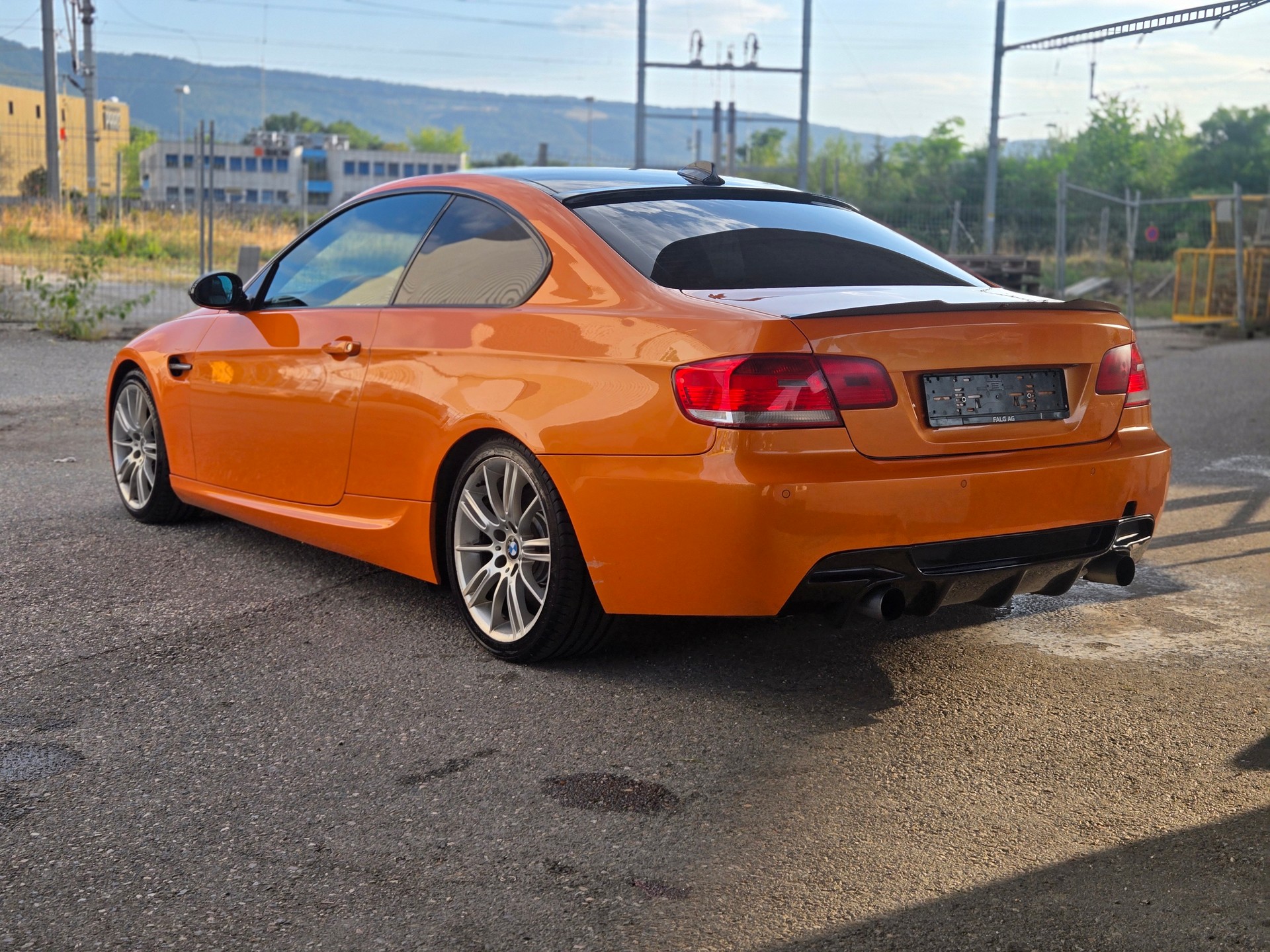 BMW 335i Coupé-image-2