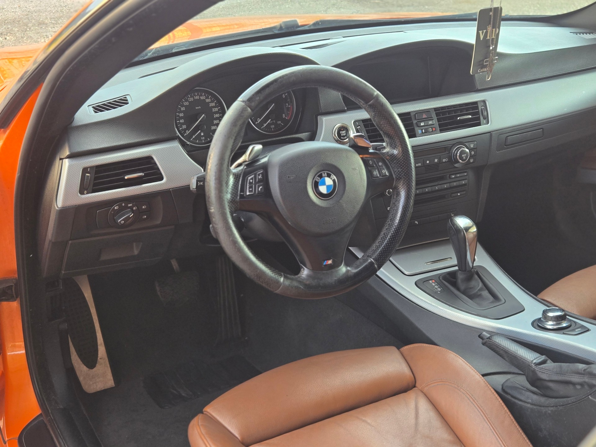 BMW 335i Coupé-image-6