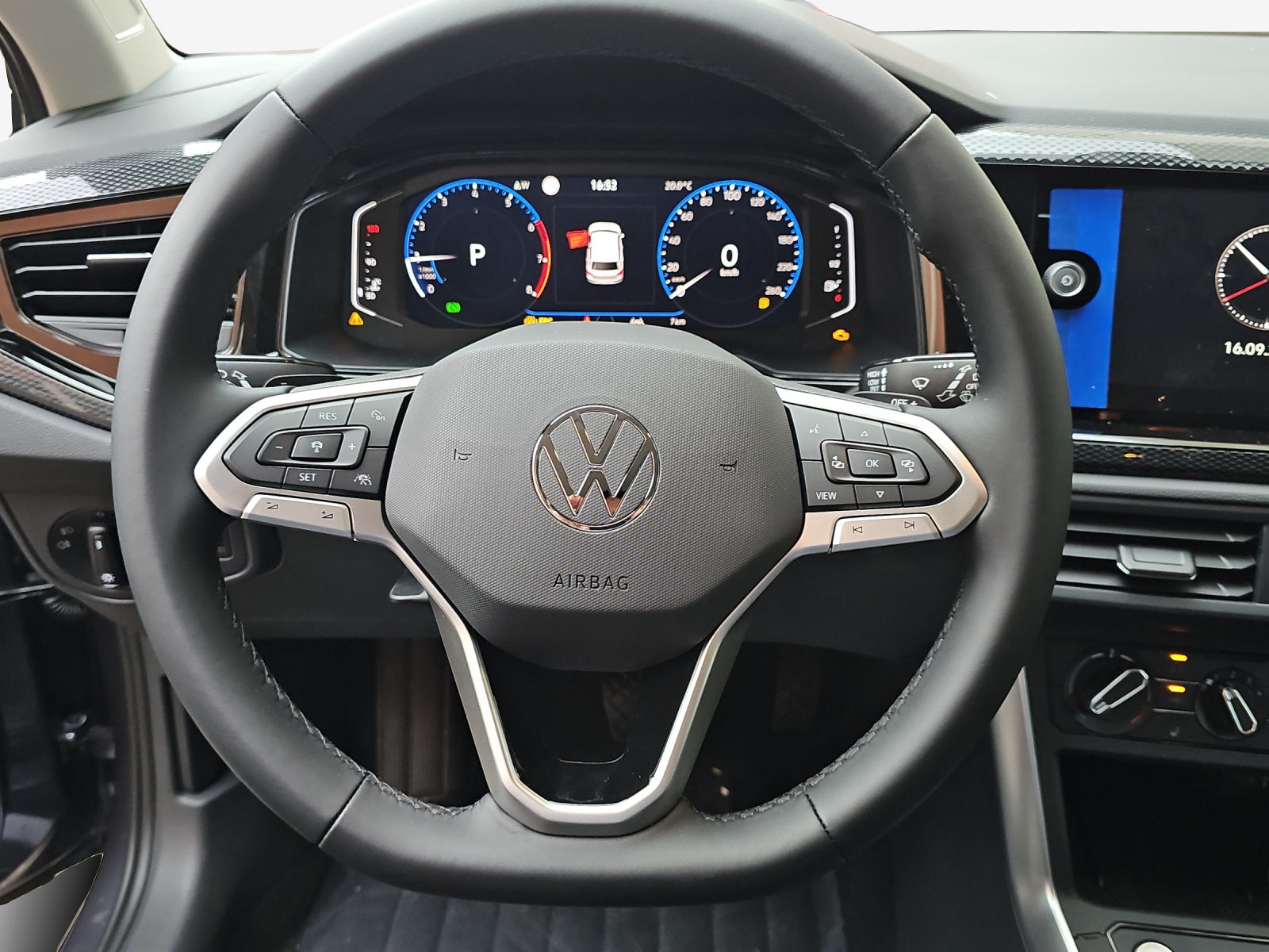VW Polo 1.0 TSI Life DSG-image-9