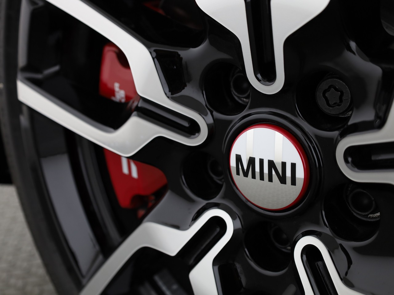 MINI Cooper John Cooper Works DKG-image-24