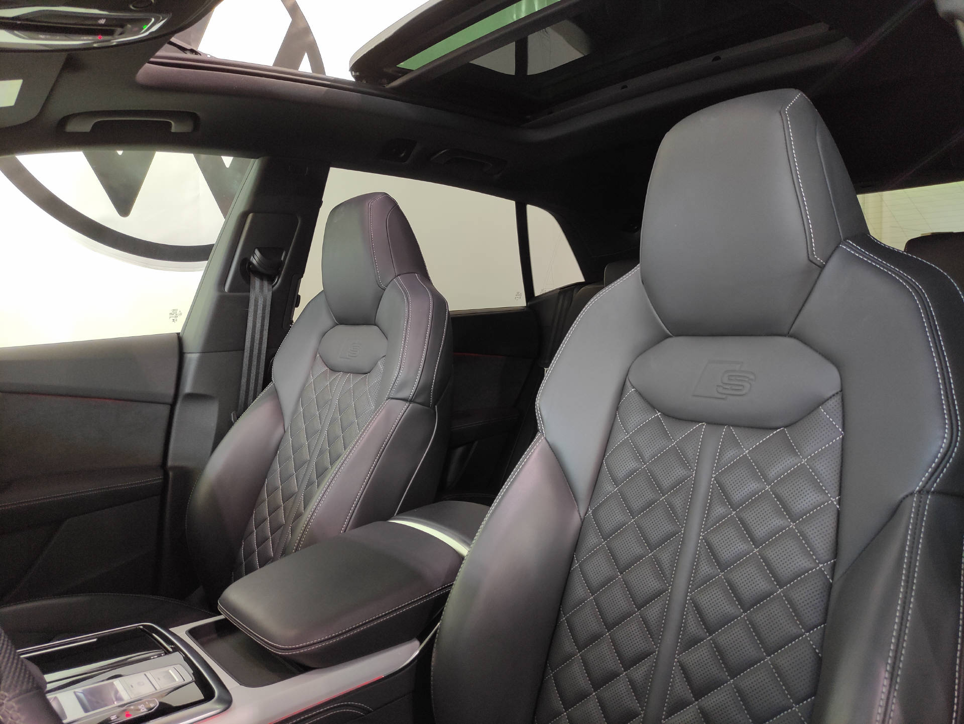 AUDI Q8 SUV 50 TDI S-Line Competition quattro T-Tronic-image-5