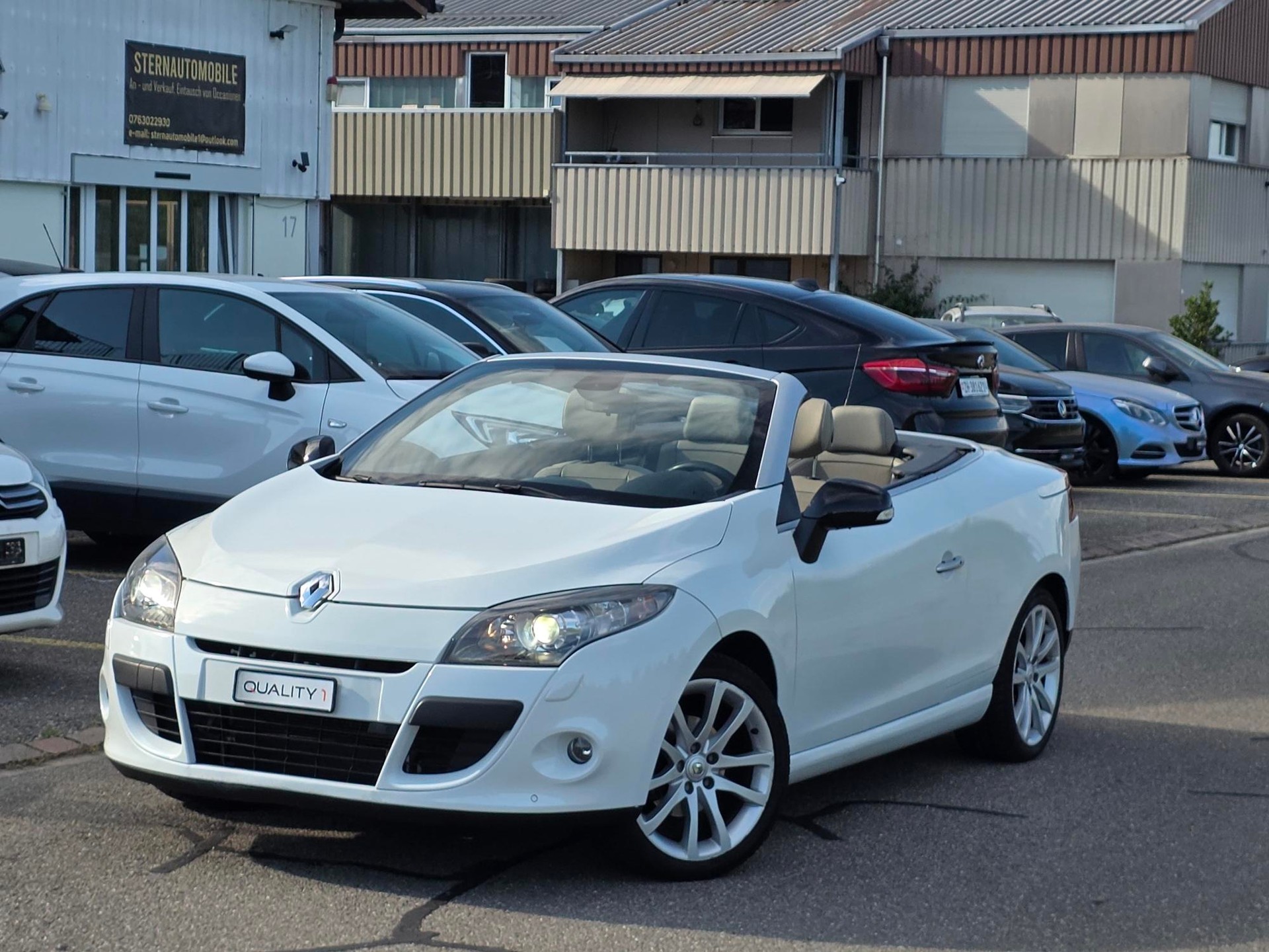 RENAULT Mégane CC 2.0 16V Dynamique CVT-image-1